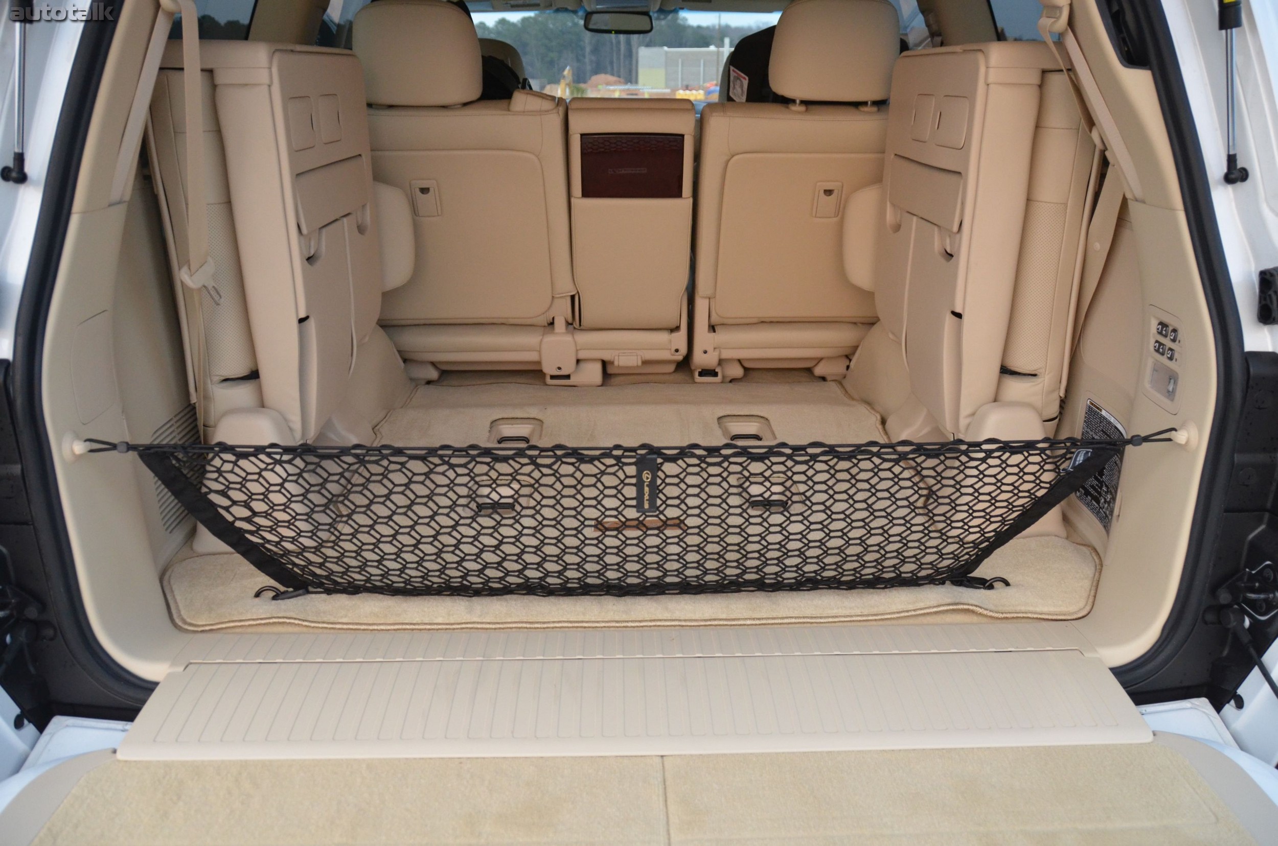 2014 Lexus LX 570 Review