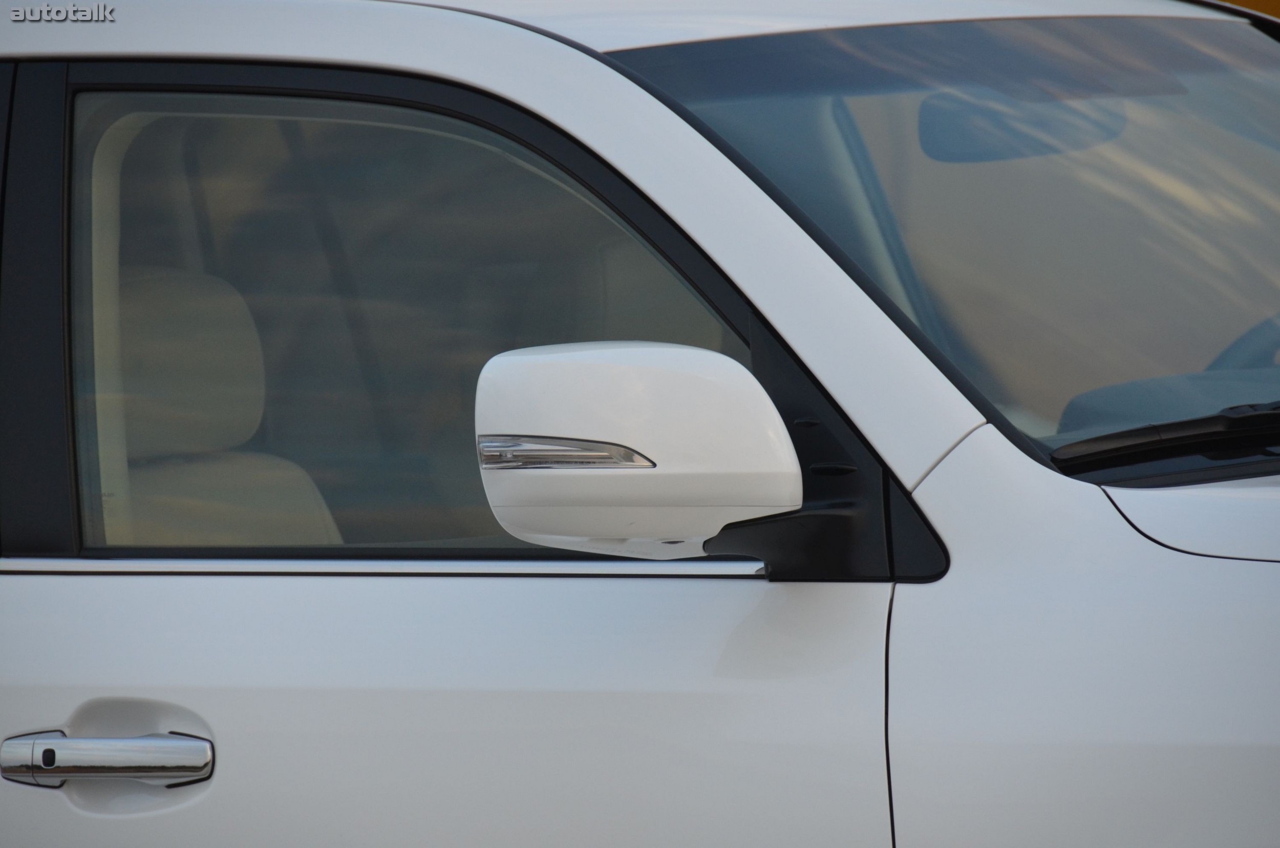 2014 Lexus LX 570 Review