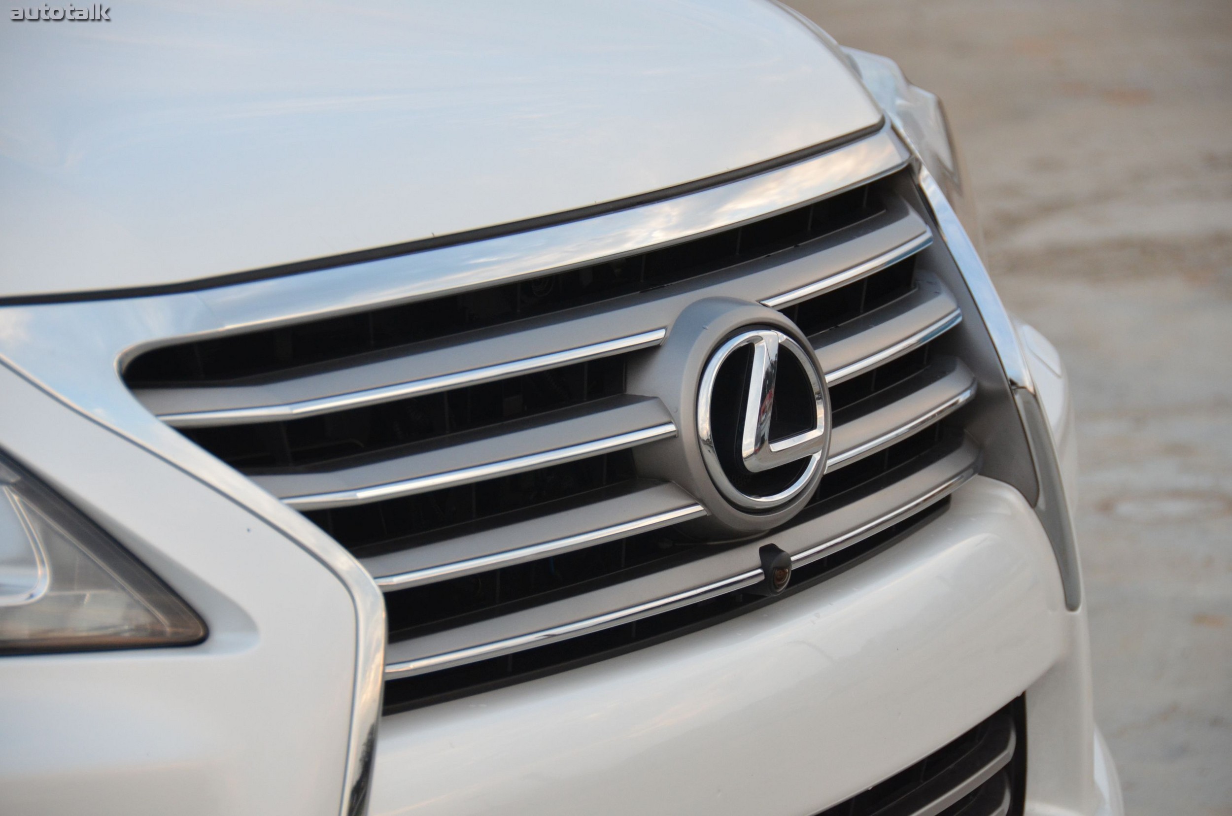 2014 Lexus LX 570 Review
