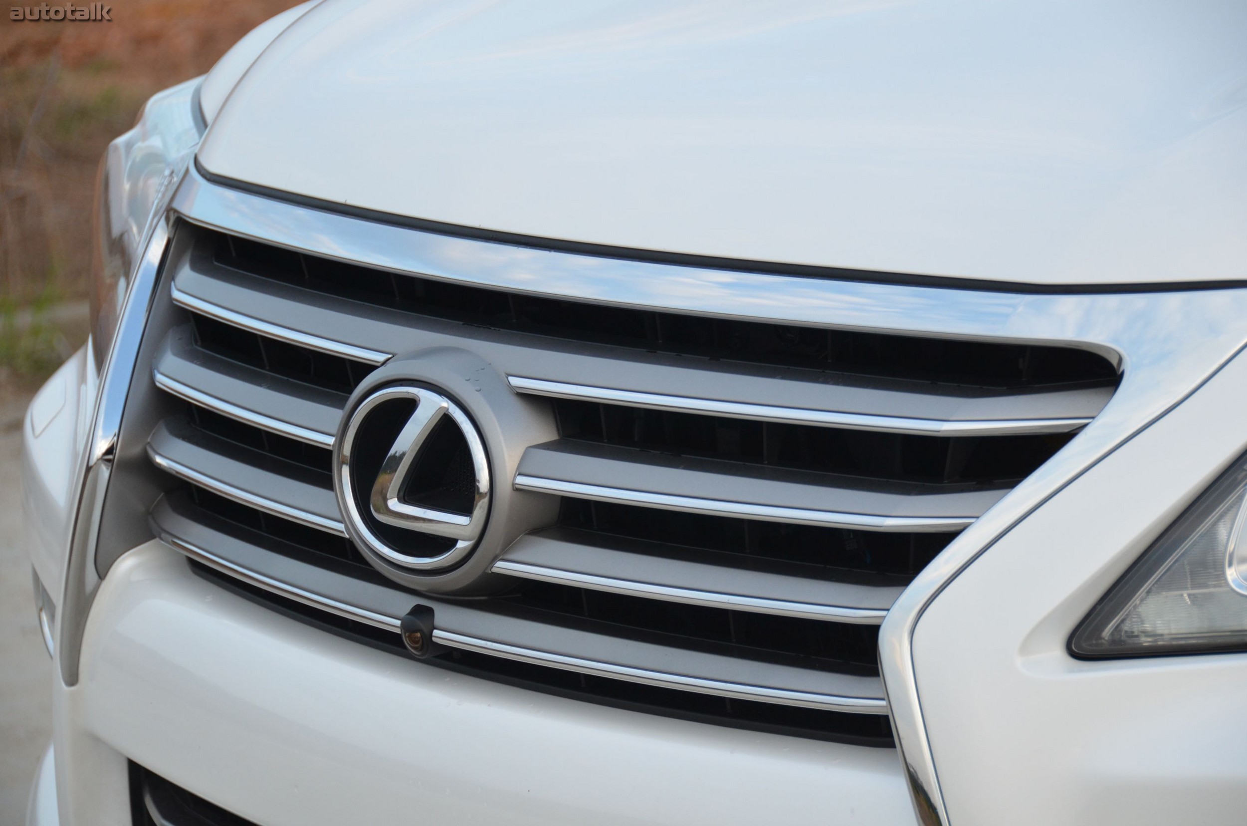 2014 Lexus LX 570 Review