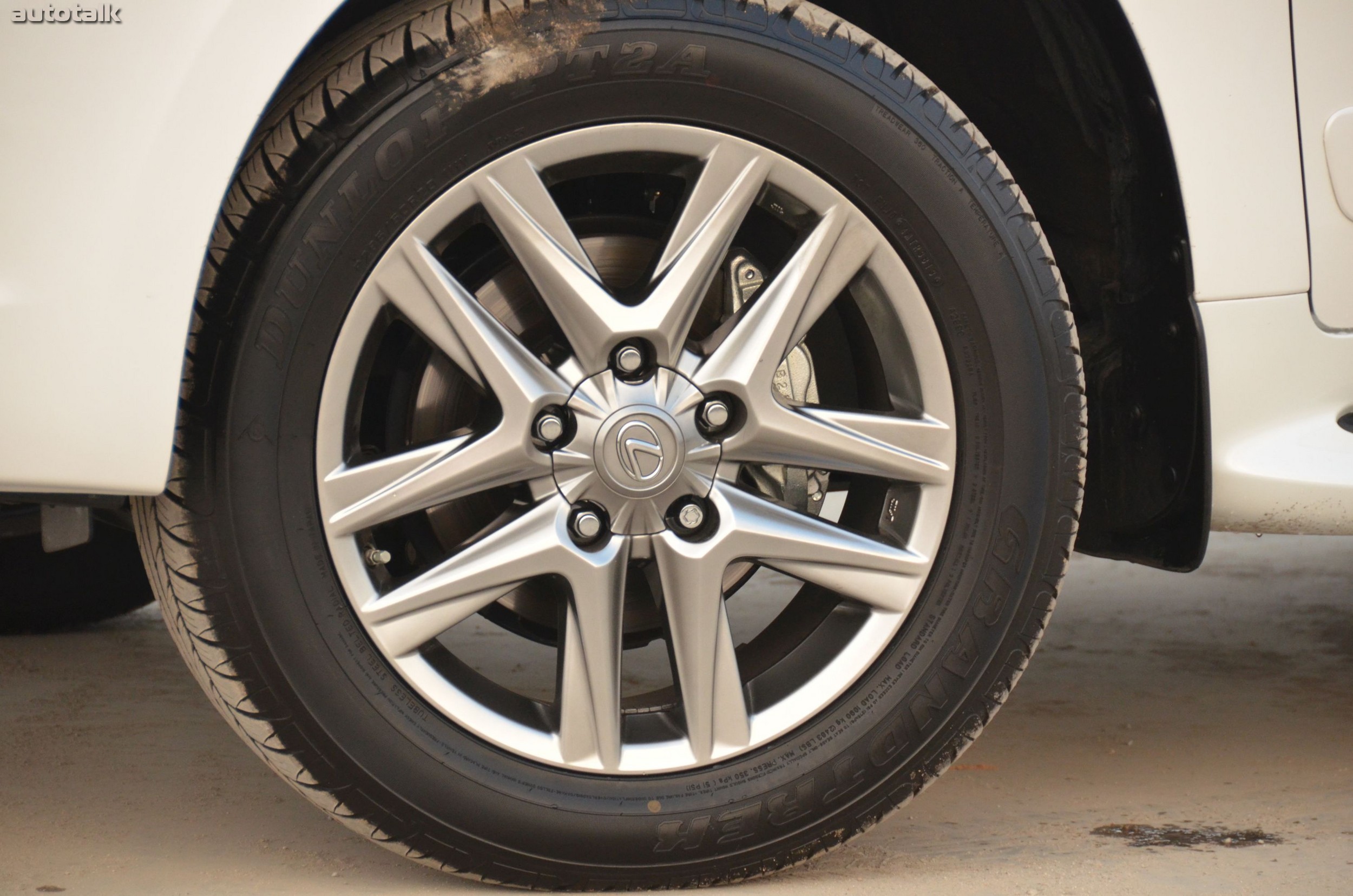 2014 Lexus LX 570 Review