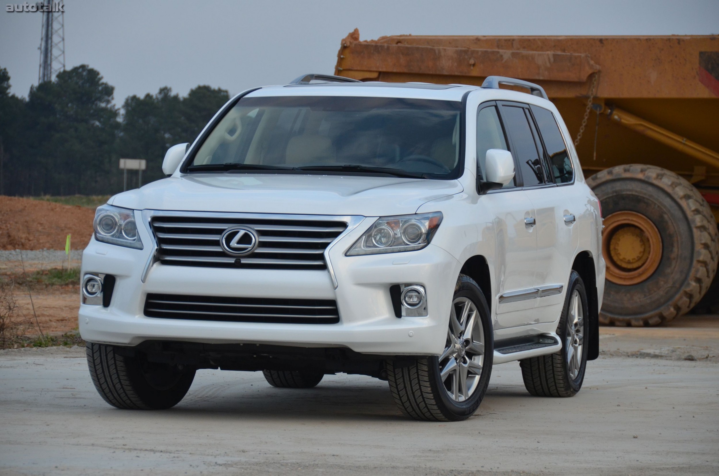 2014 Lexus LX 570 Review
