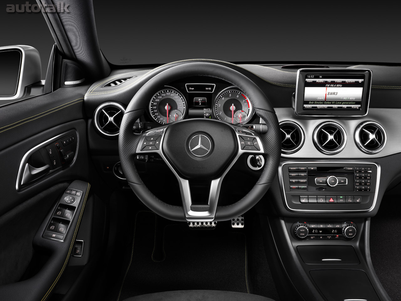 2014 Mercedes-Benz CLA250