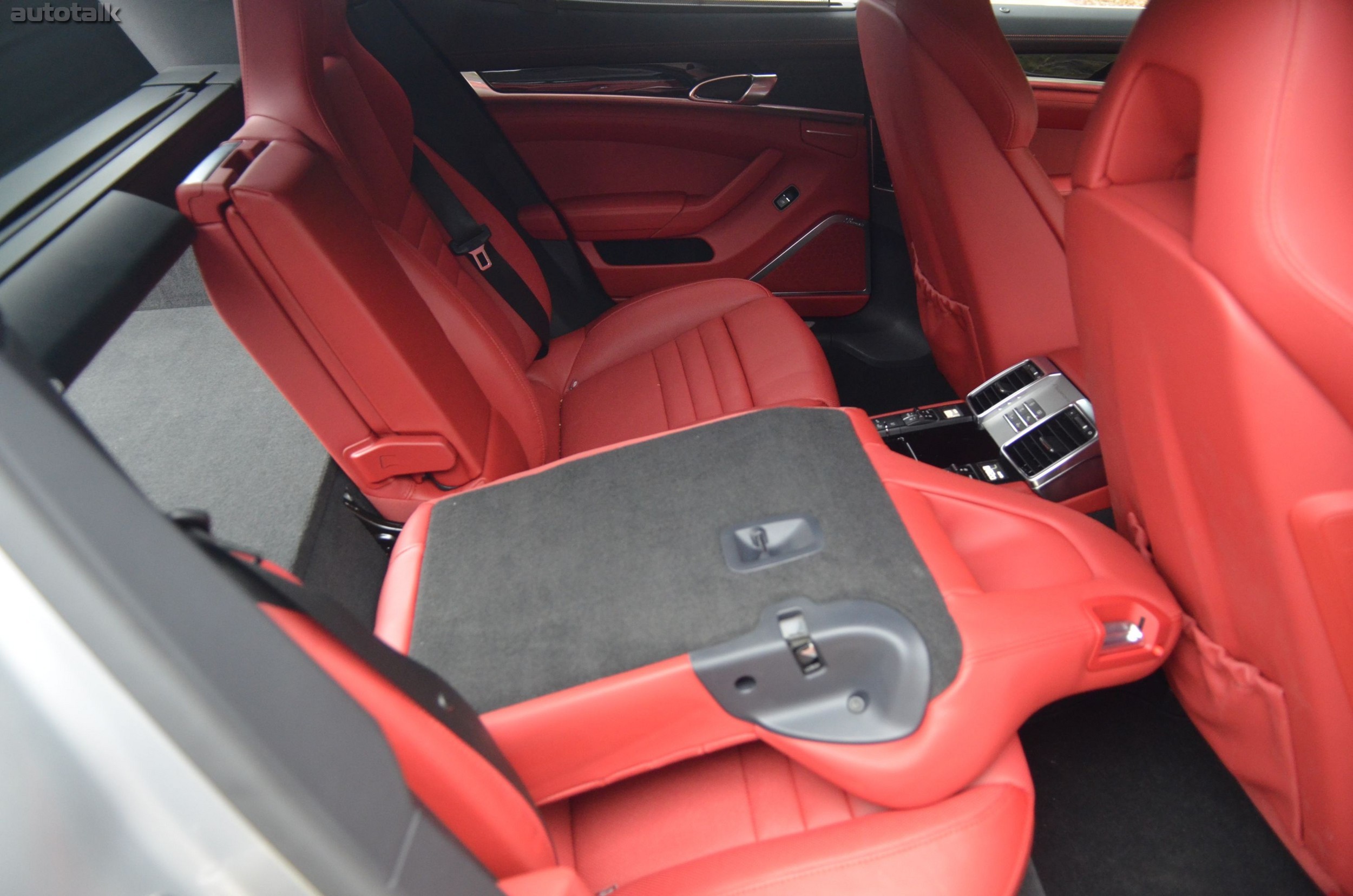 2014 Porsche Panamera Turbo Review