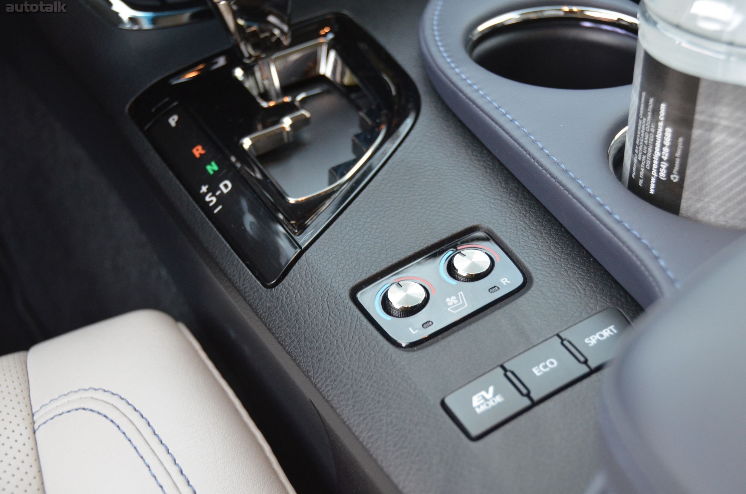 2014 Toyota Avalon Hybrid