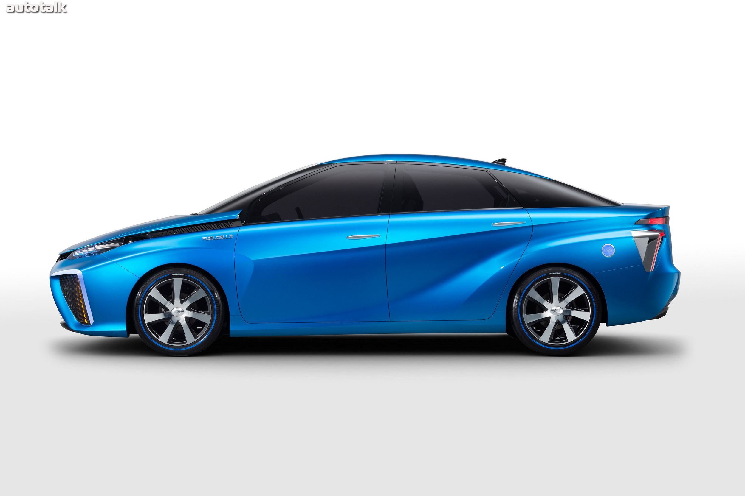 2014 Toyota Fuel Cell Vehicle Concept