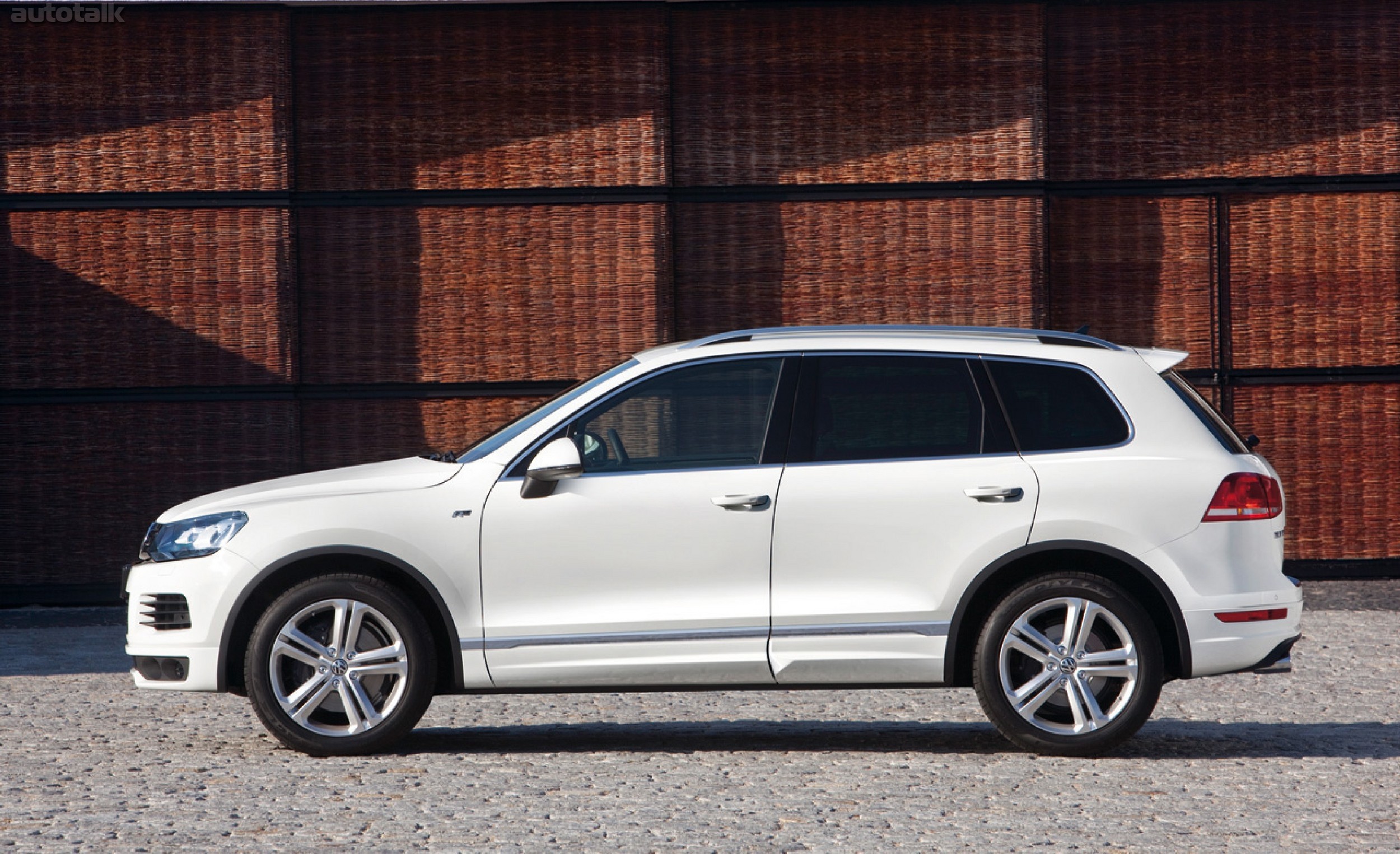 2014 Volkswagen Touareg R-Line