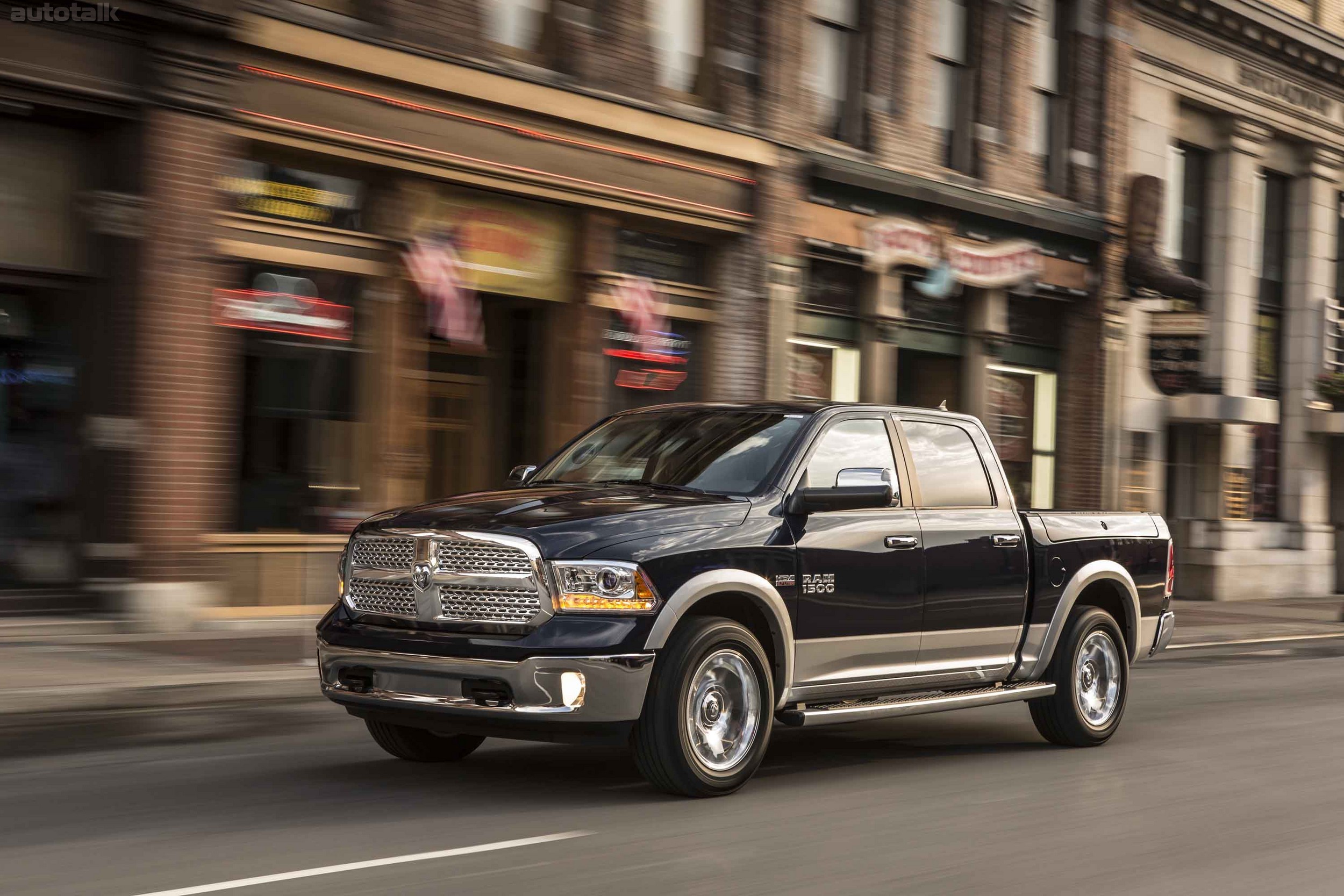 2014_Ram_1500_EcoDiesel34