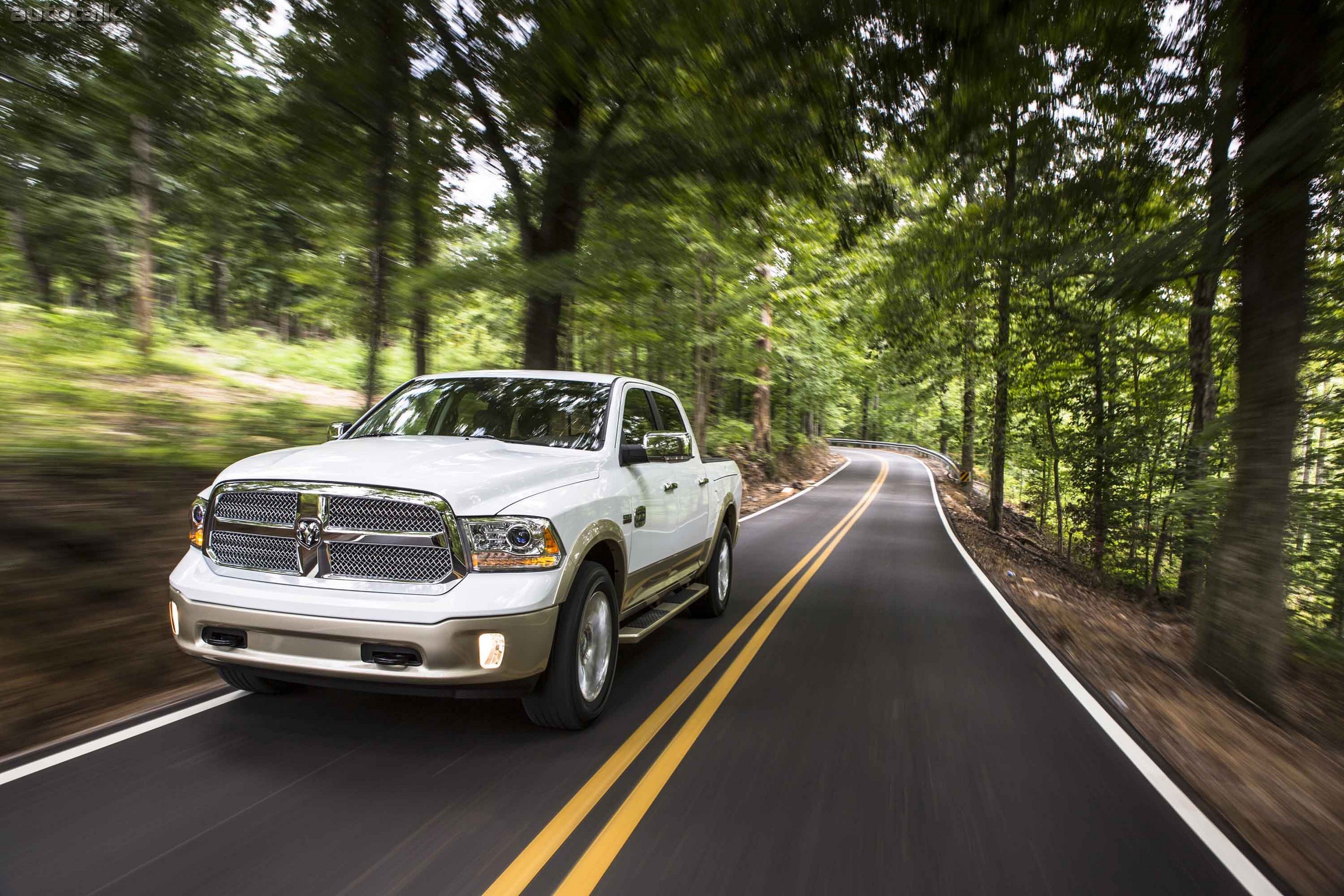 2014_Ram_1500_EcoDiesel39