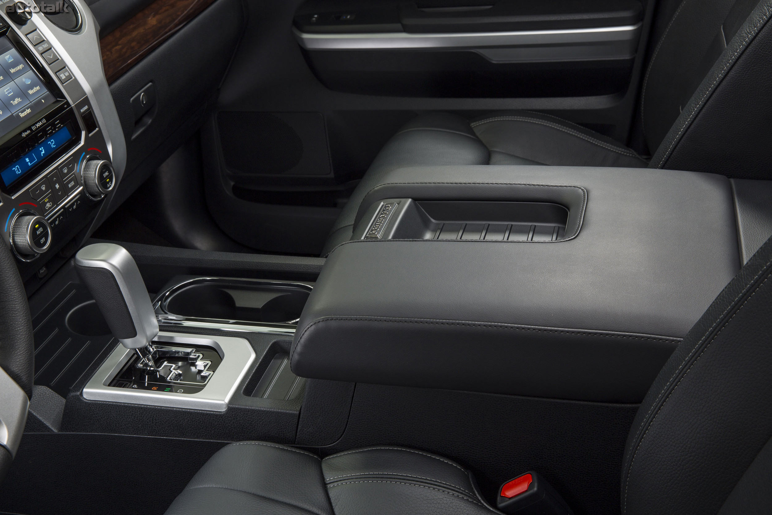 2014_Toyota_Tundra12