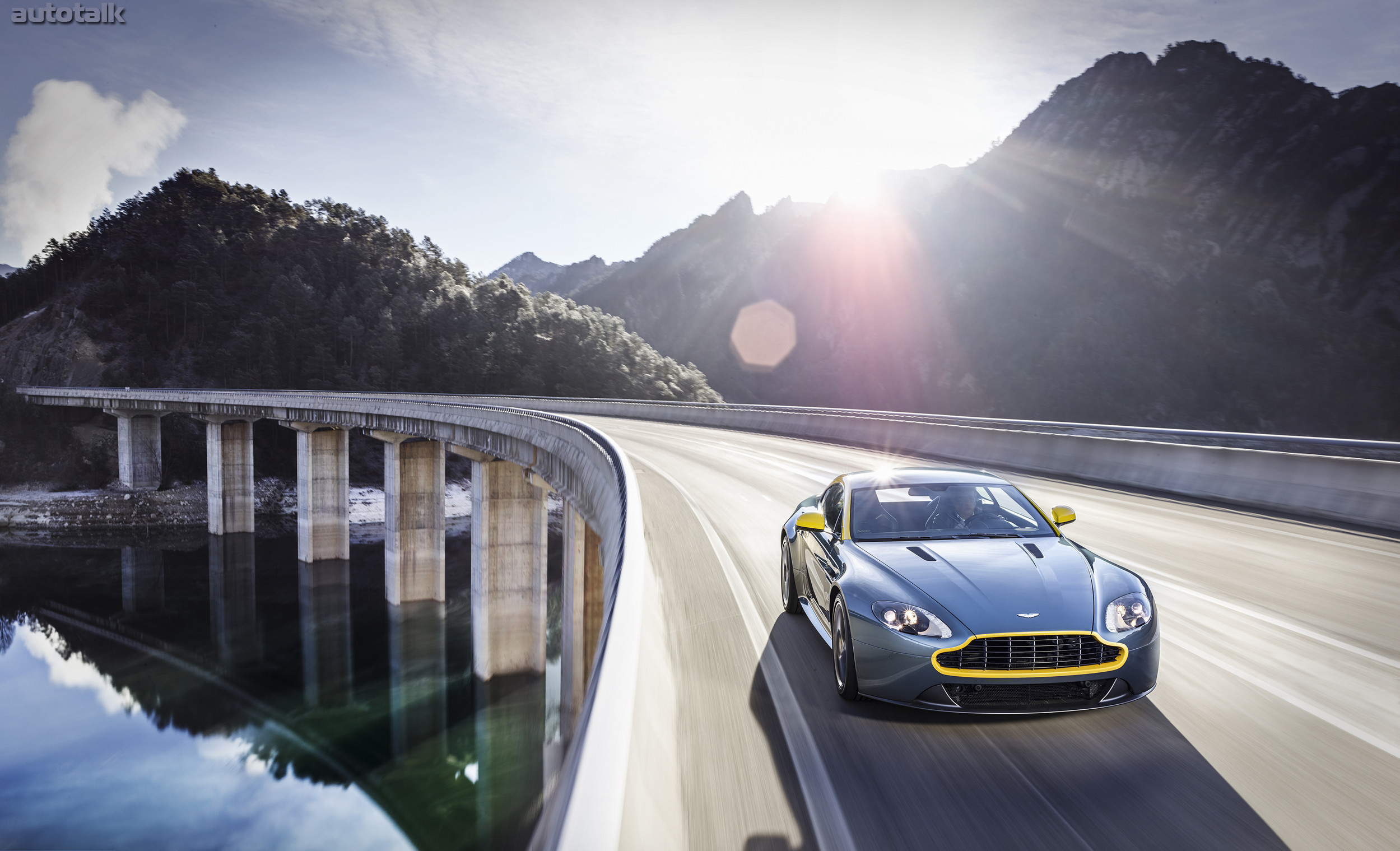 2015 Aston Martin V8 Vantage N430