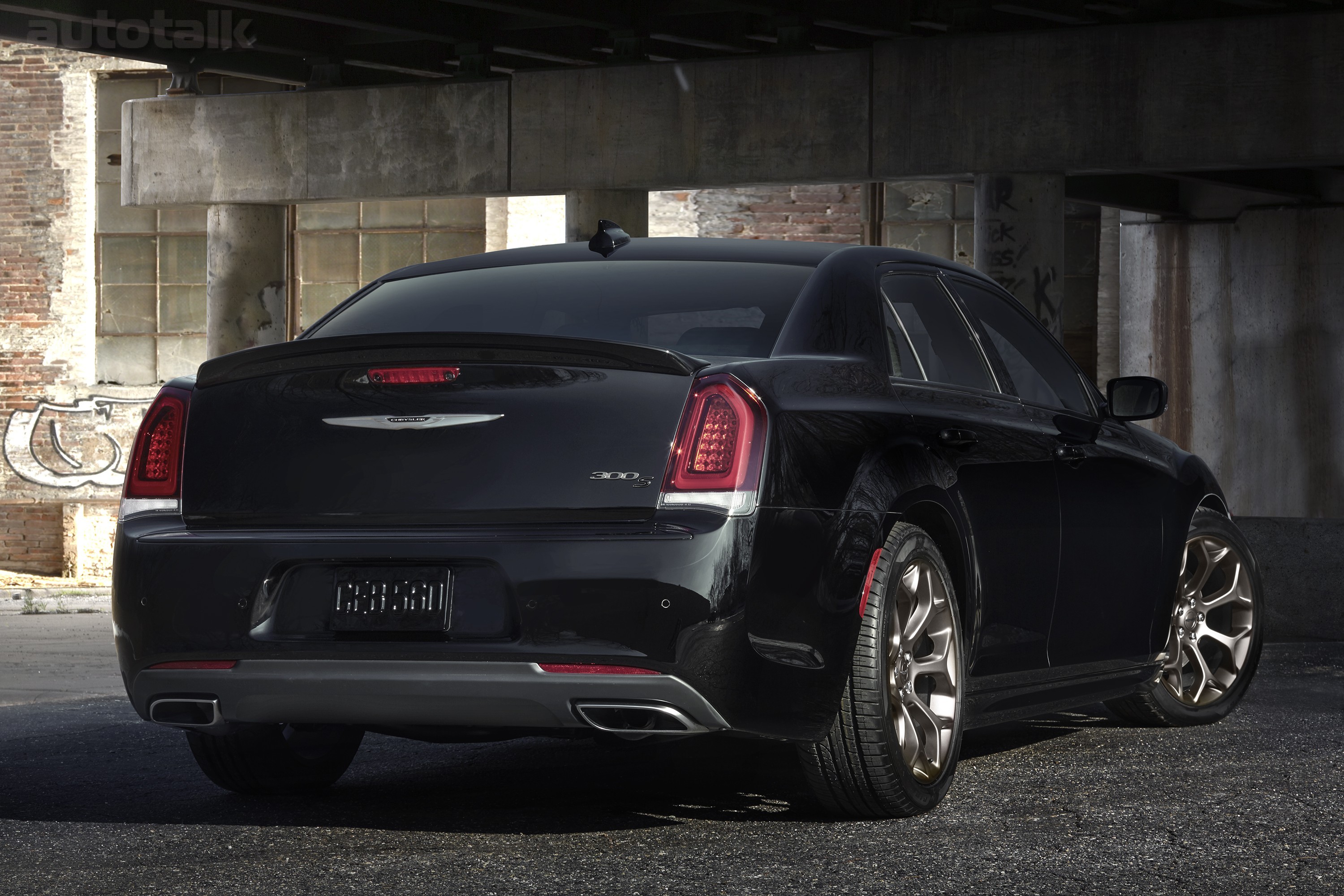 2016 Chrysler 300S Alloy Edition