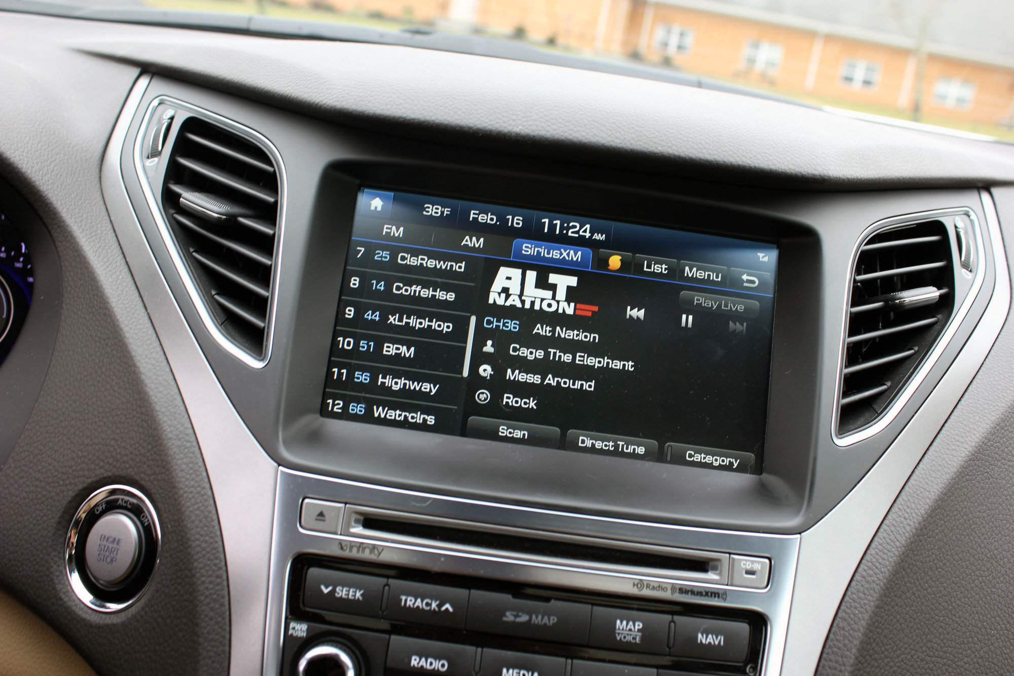 2016 Hyundai Azera Limited Review