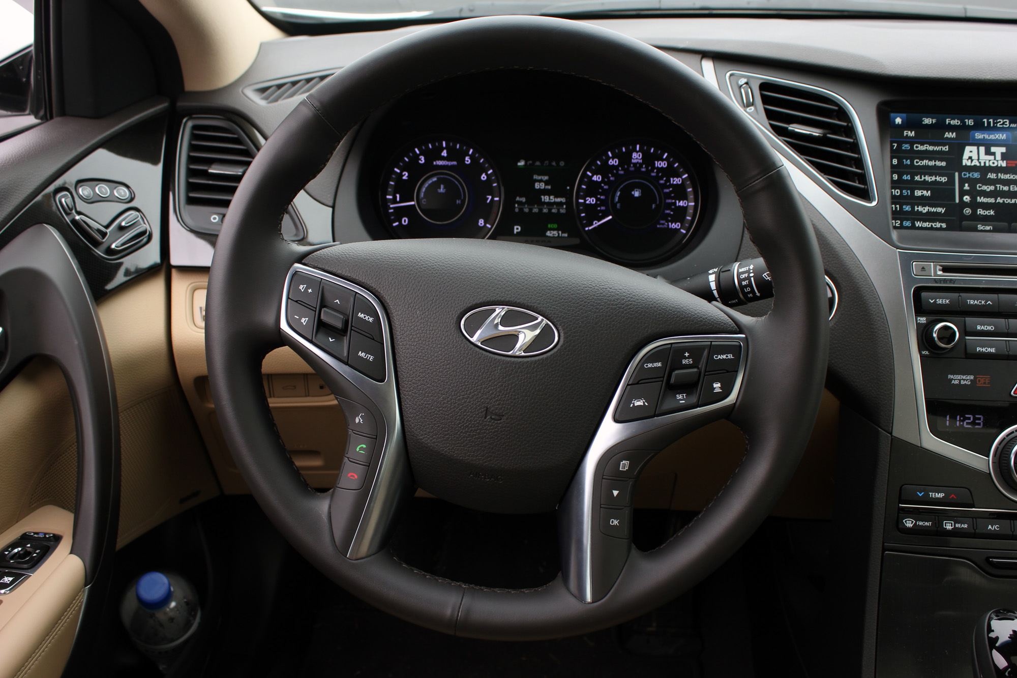 2016 Hyundai Azera Limited Review