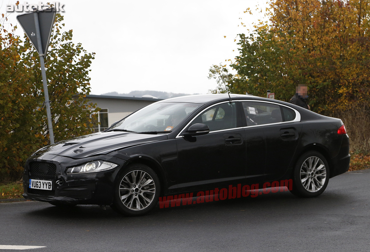 2016 Jaguar Xf Mule Spy Shots