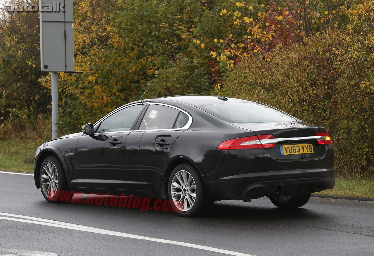 2016 Jaguar Xf Mule Spy Shots