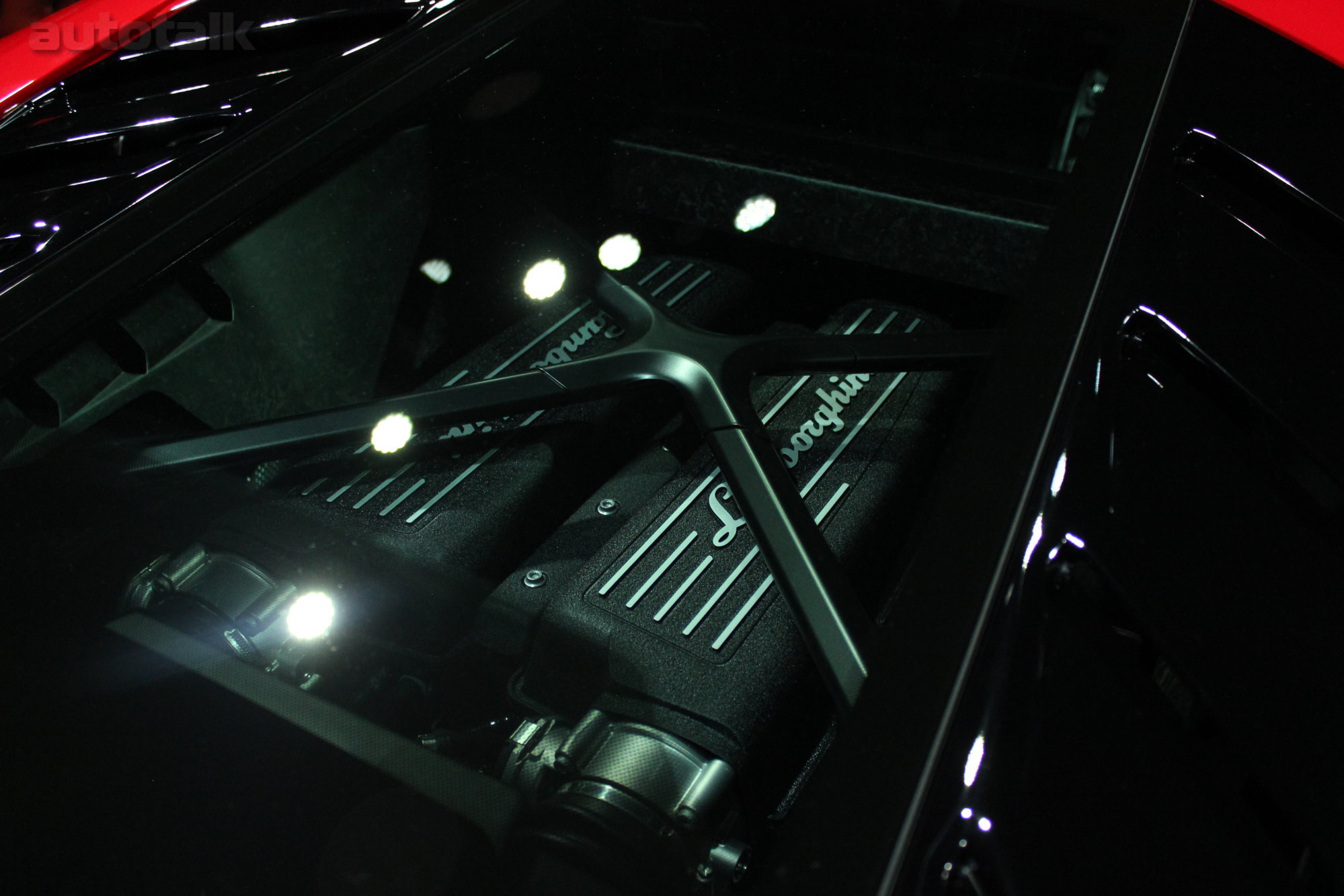 2016 Lamborghini Huracan LP 580-2 Reveal