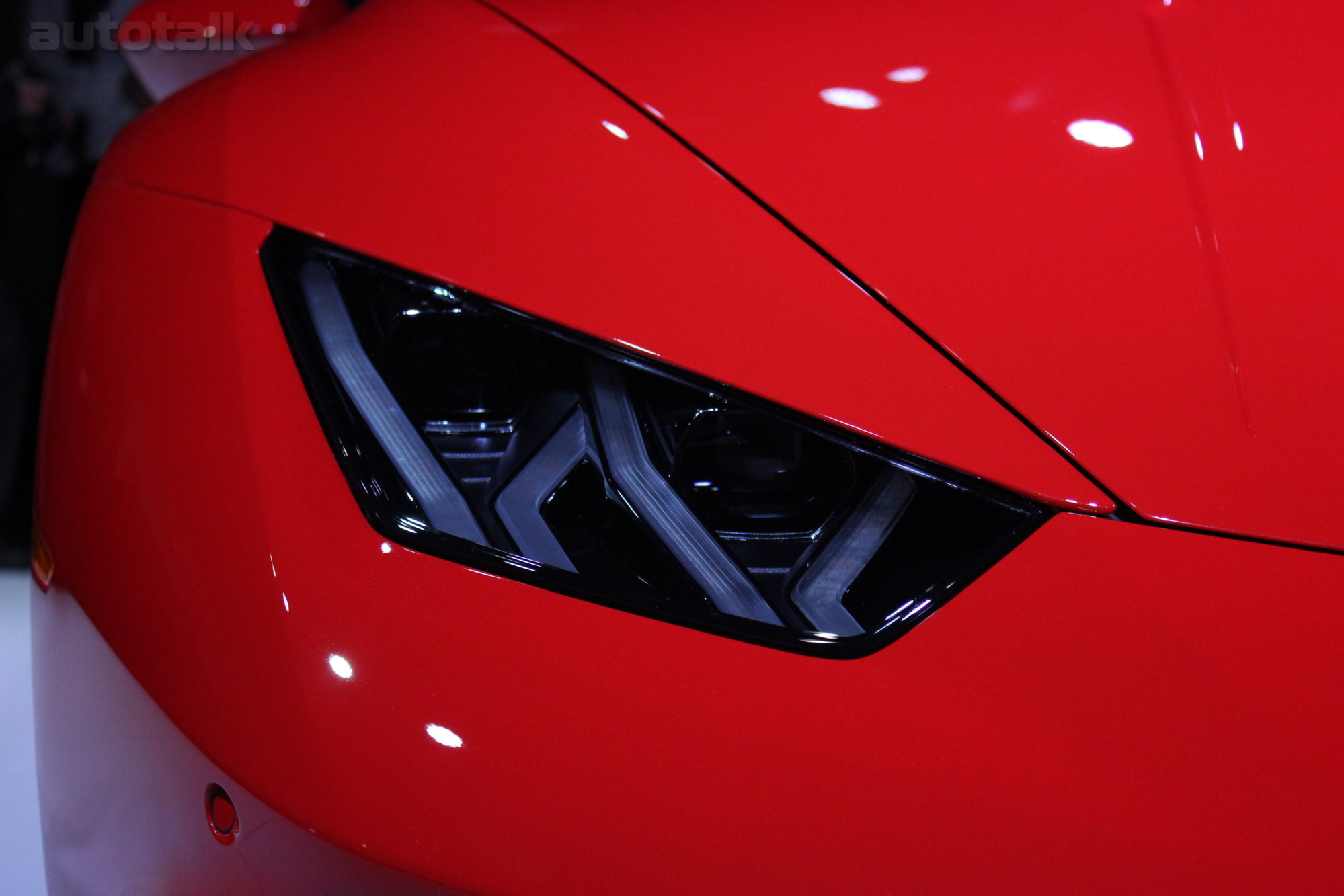 2016 Lamborghini Huracan LP 580-2 Reveal