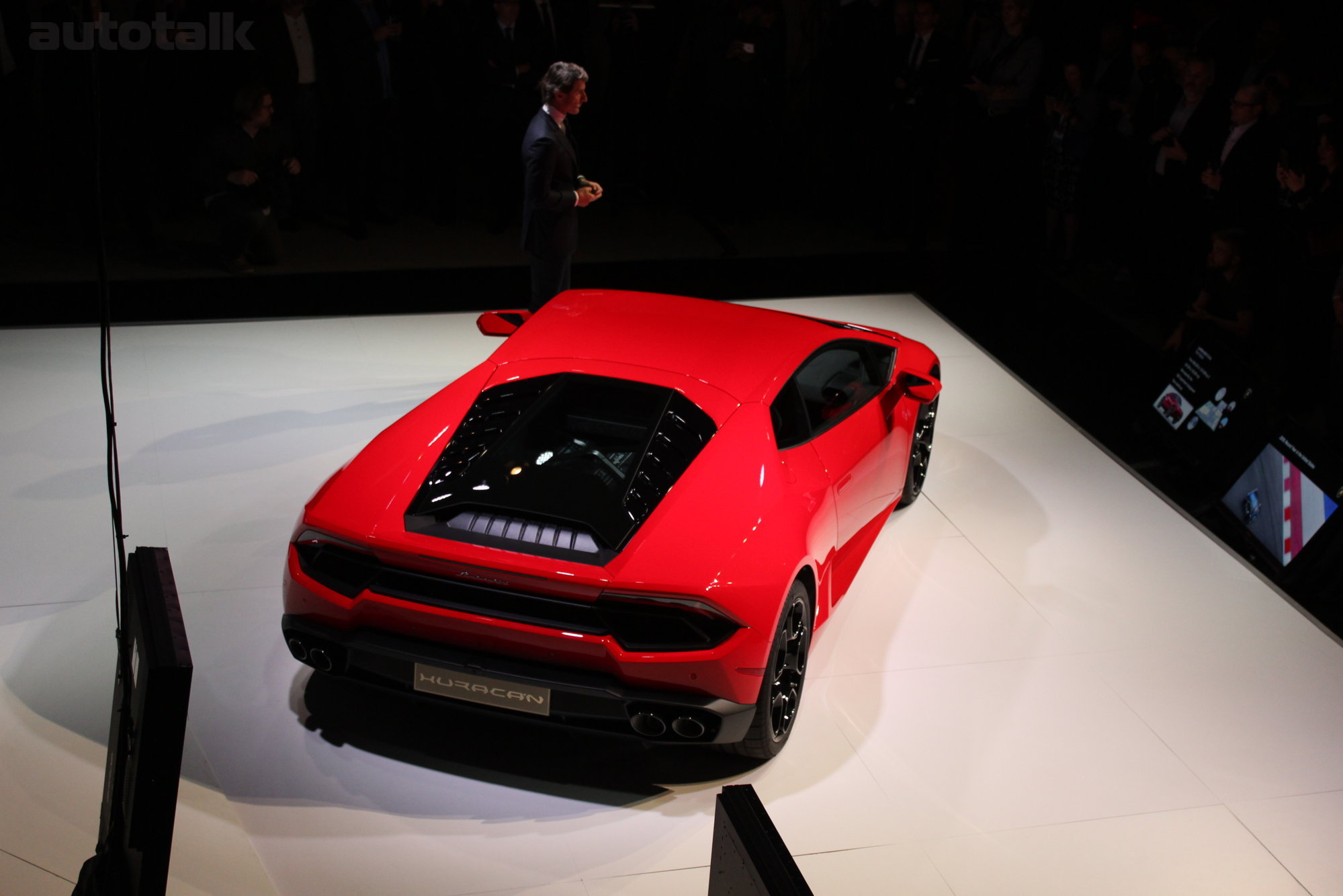 2016 Lamborghini Huracan LP 580-2 Reveal