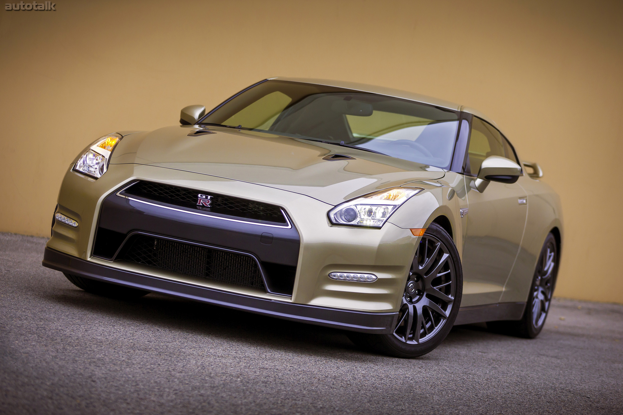 2016 Nissan GT-R 45th Anniversary Gold Edition
