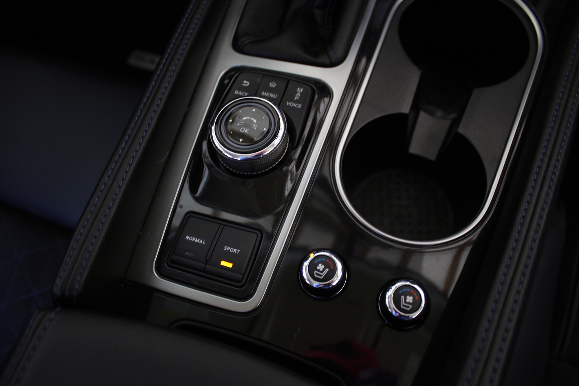 2016 Nissan Maxima SR Review