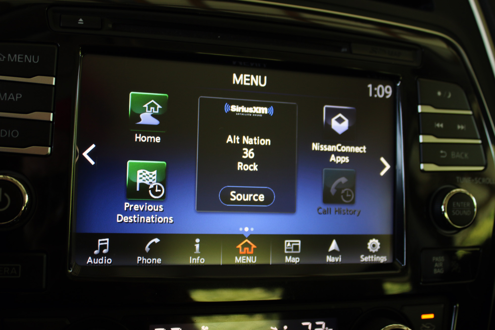 2016 Nissan Maxima SR Review