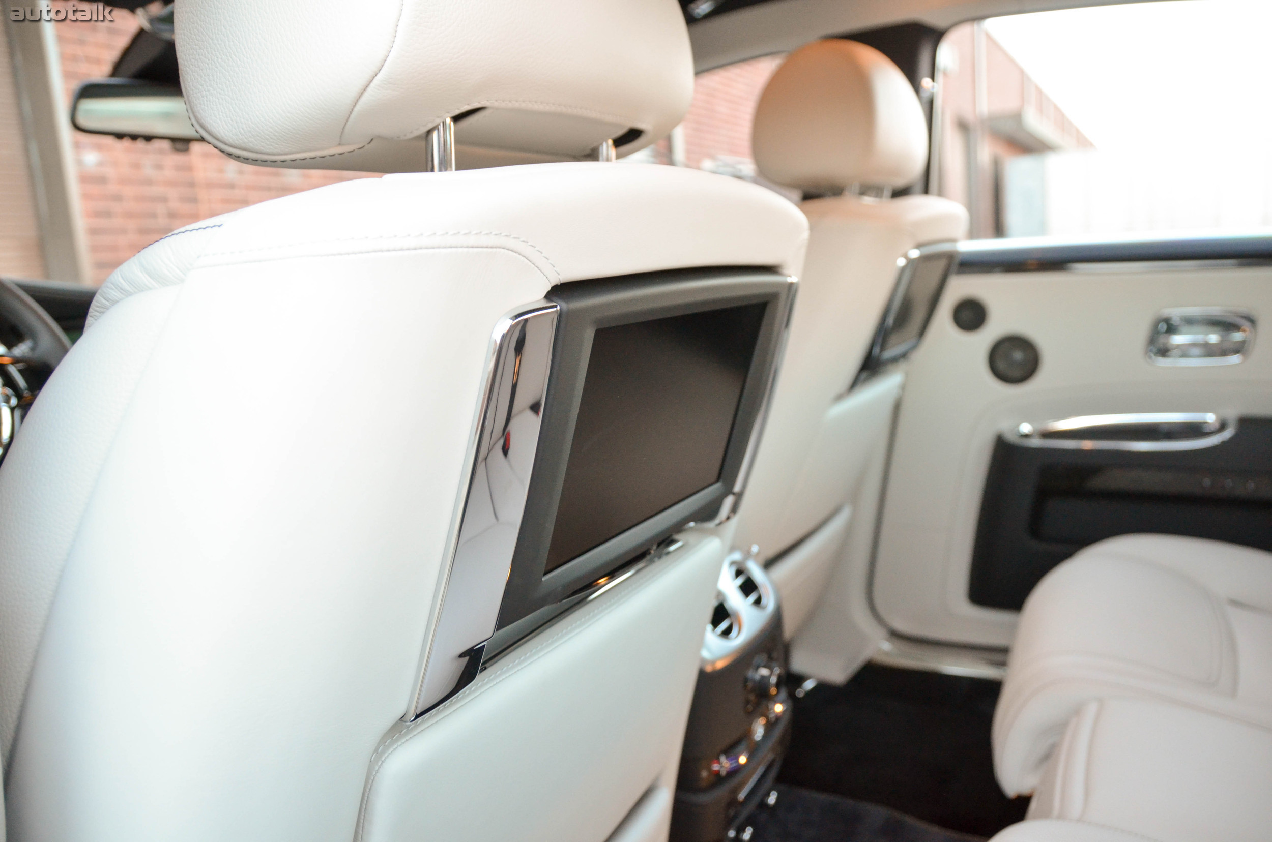 2016 Rolls-Royce Ghost Review