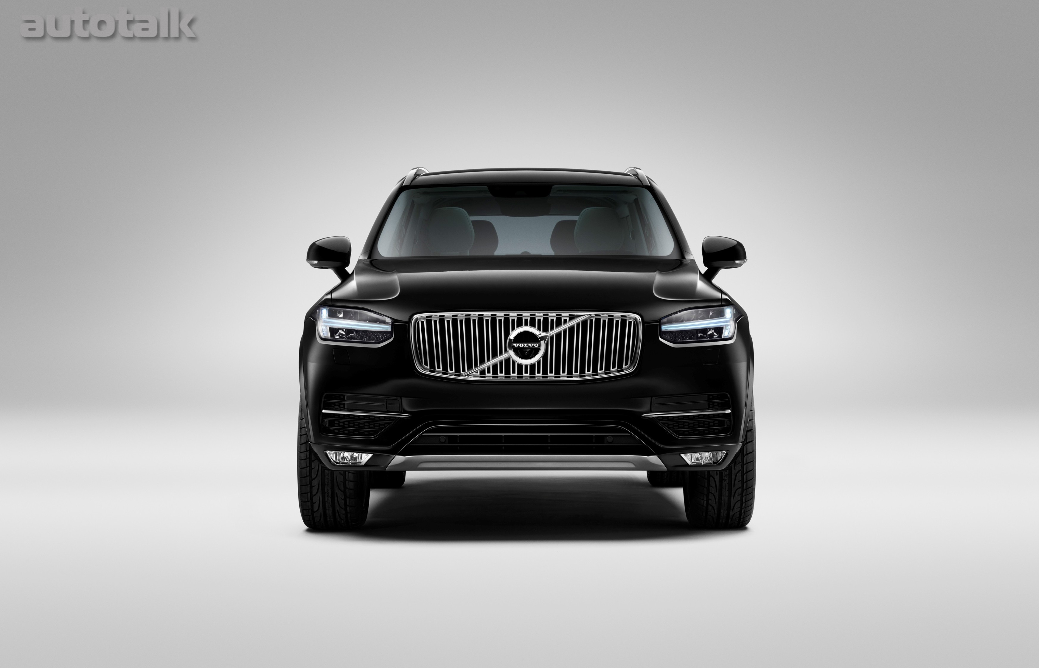 2016 Volvo XC90 T6 Onyx Black Metallic with a T6 engine