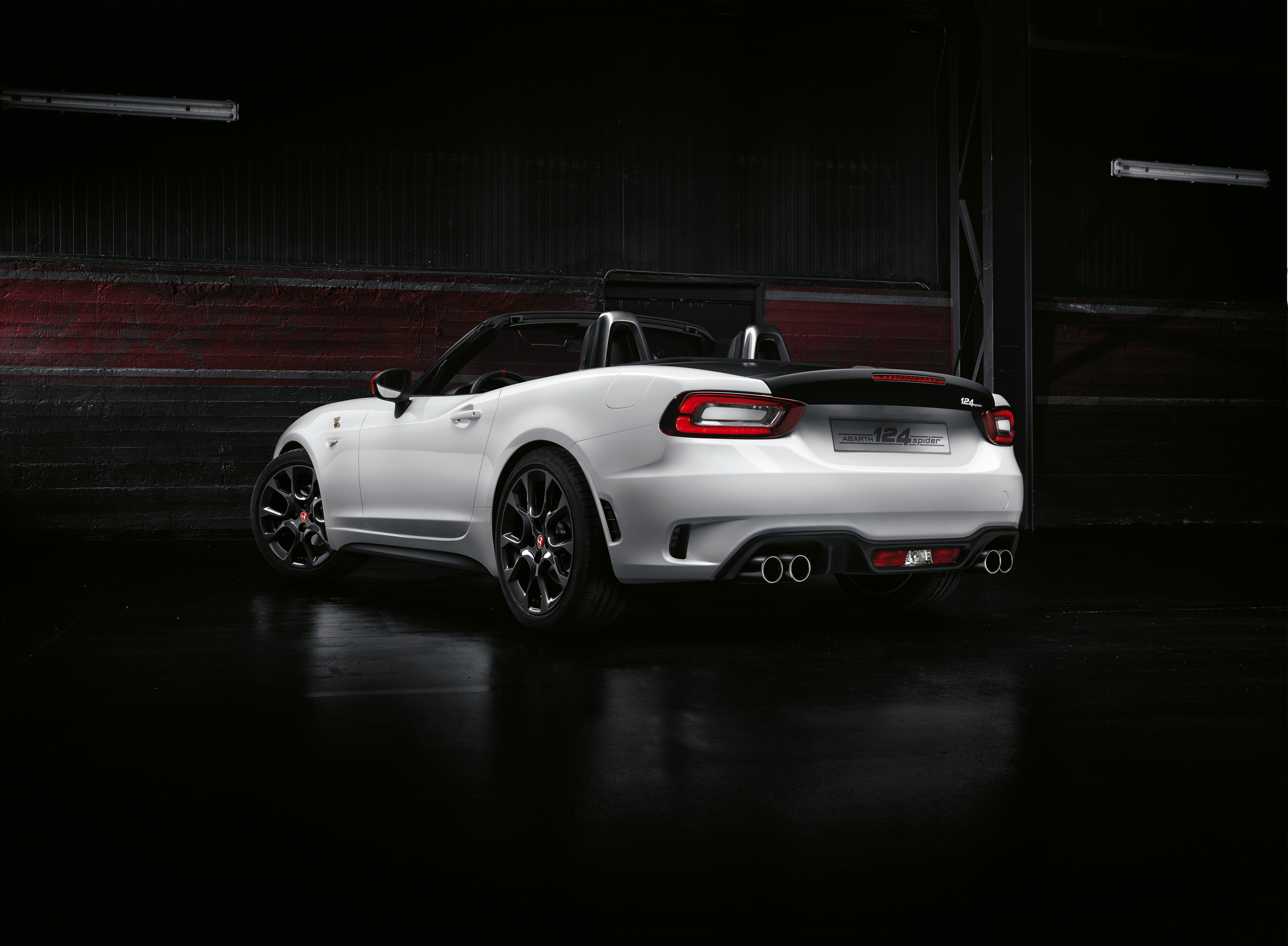 2017 Fiat 124 Spider Abarth