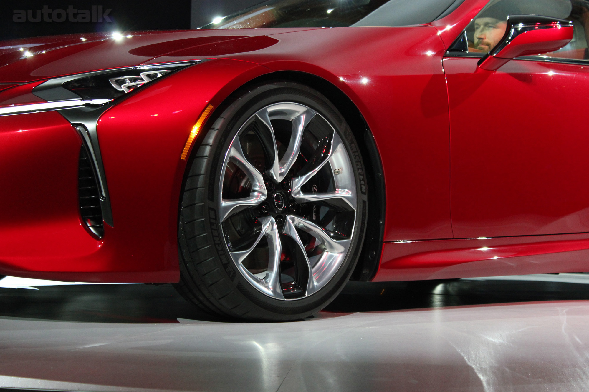 2017 Lexus LC 500 Reveal