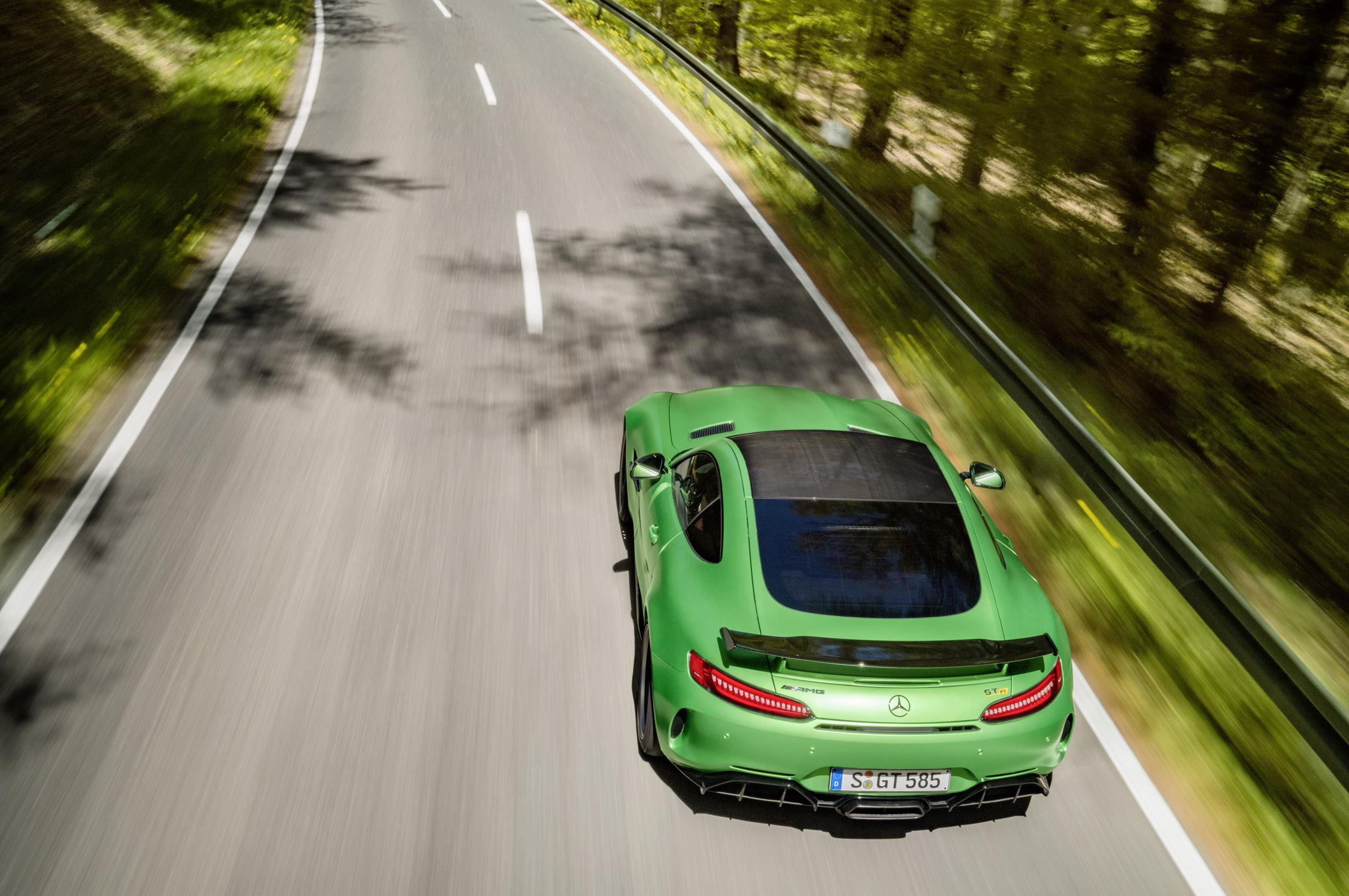 2017 Mercedes-AMG GT R