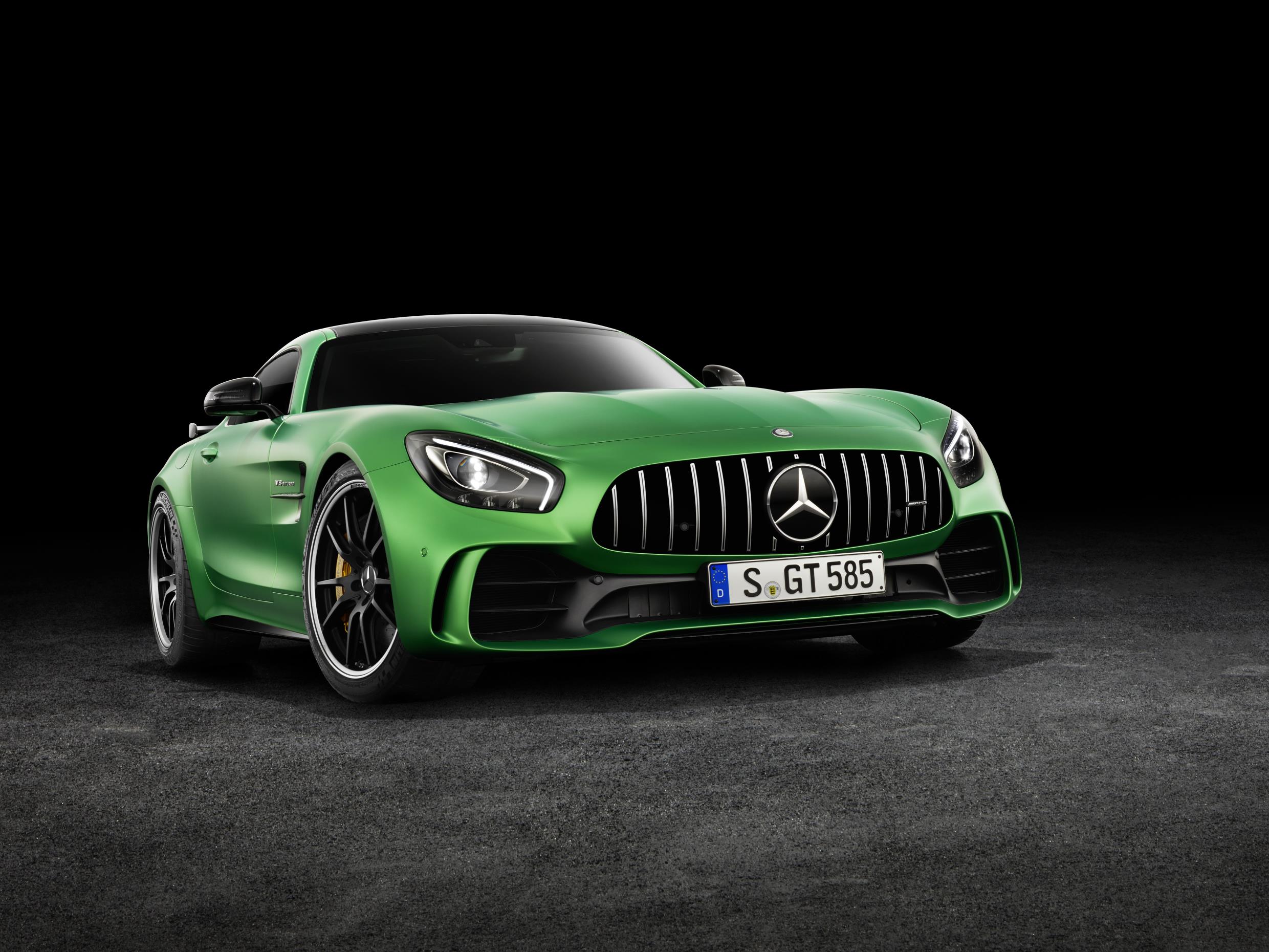 2017 Mercedes-AMG GT R