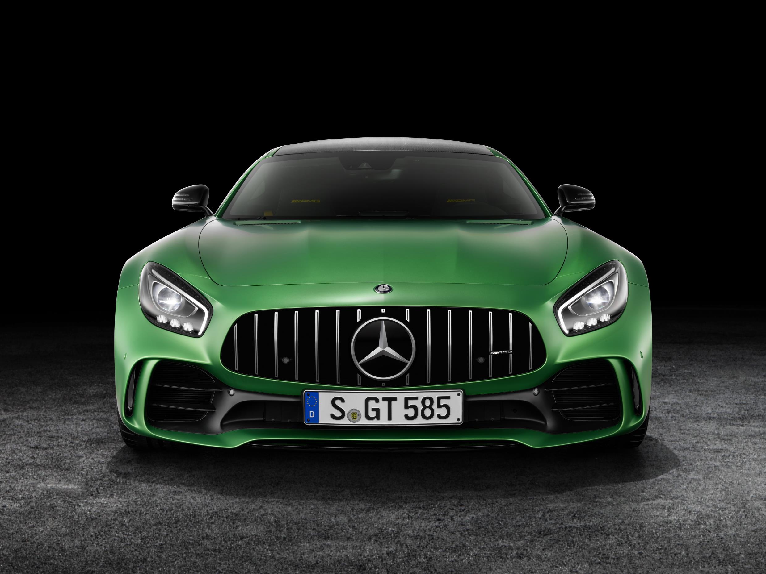 2017 Mercedes-AMG GT R