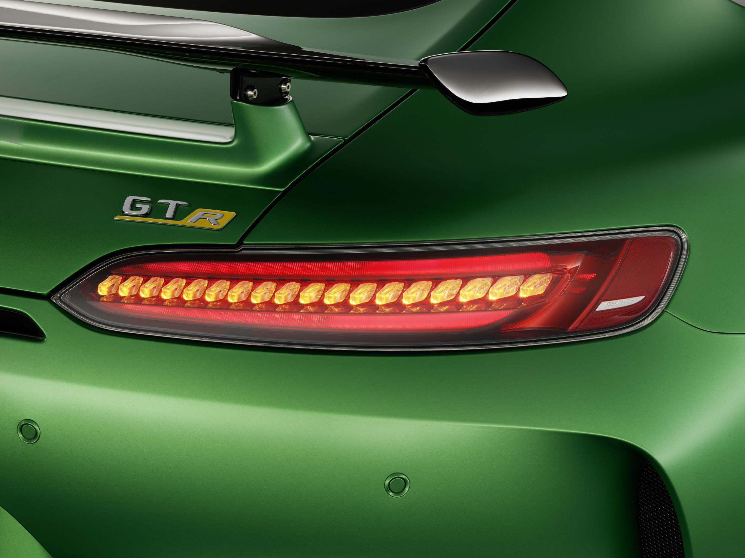 2017 Mercedes-AMG GT R