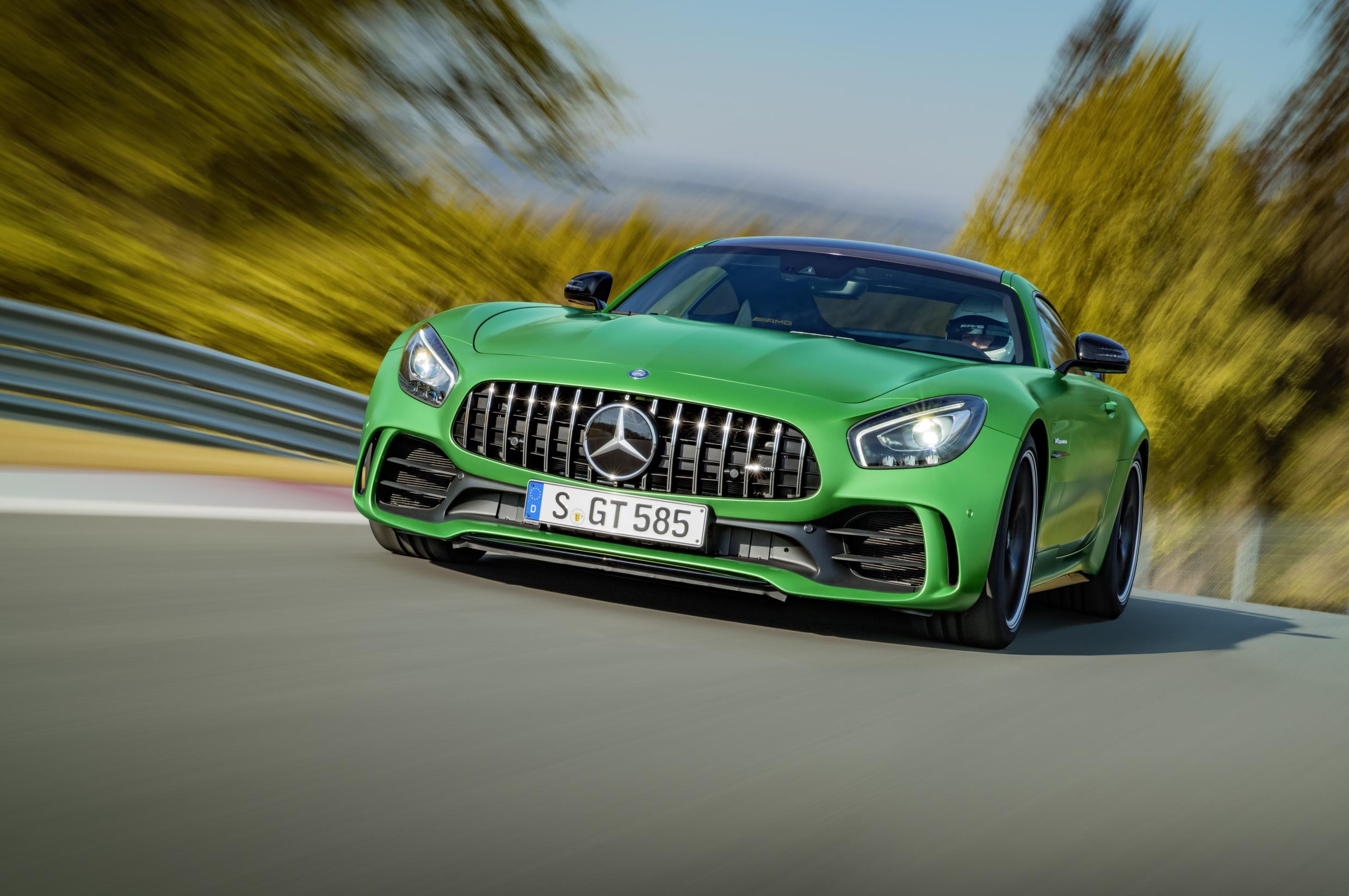 2017 Mercedes-AMG GT R