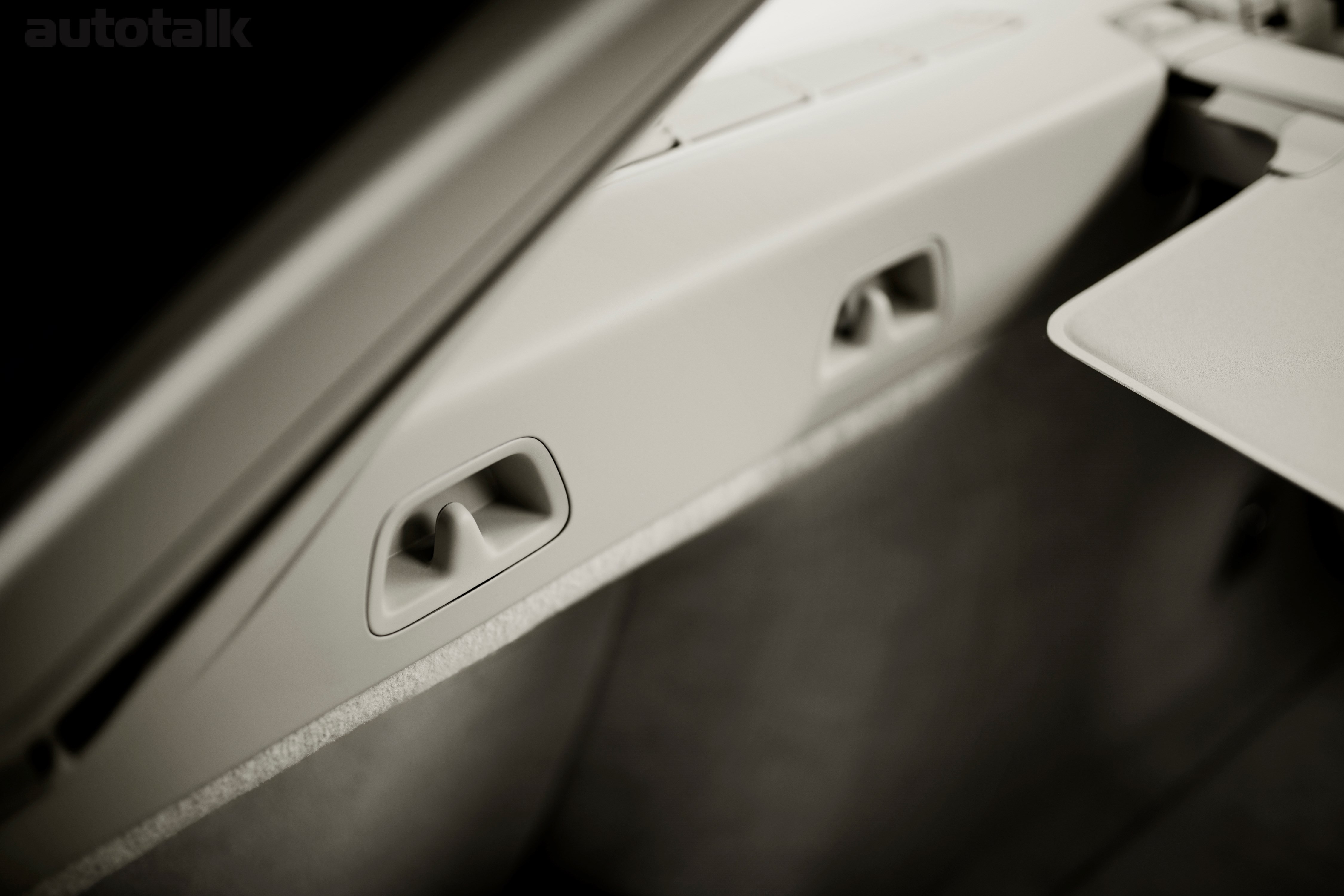 2017 Volvo V90 Cargo