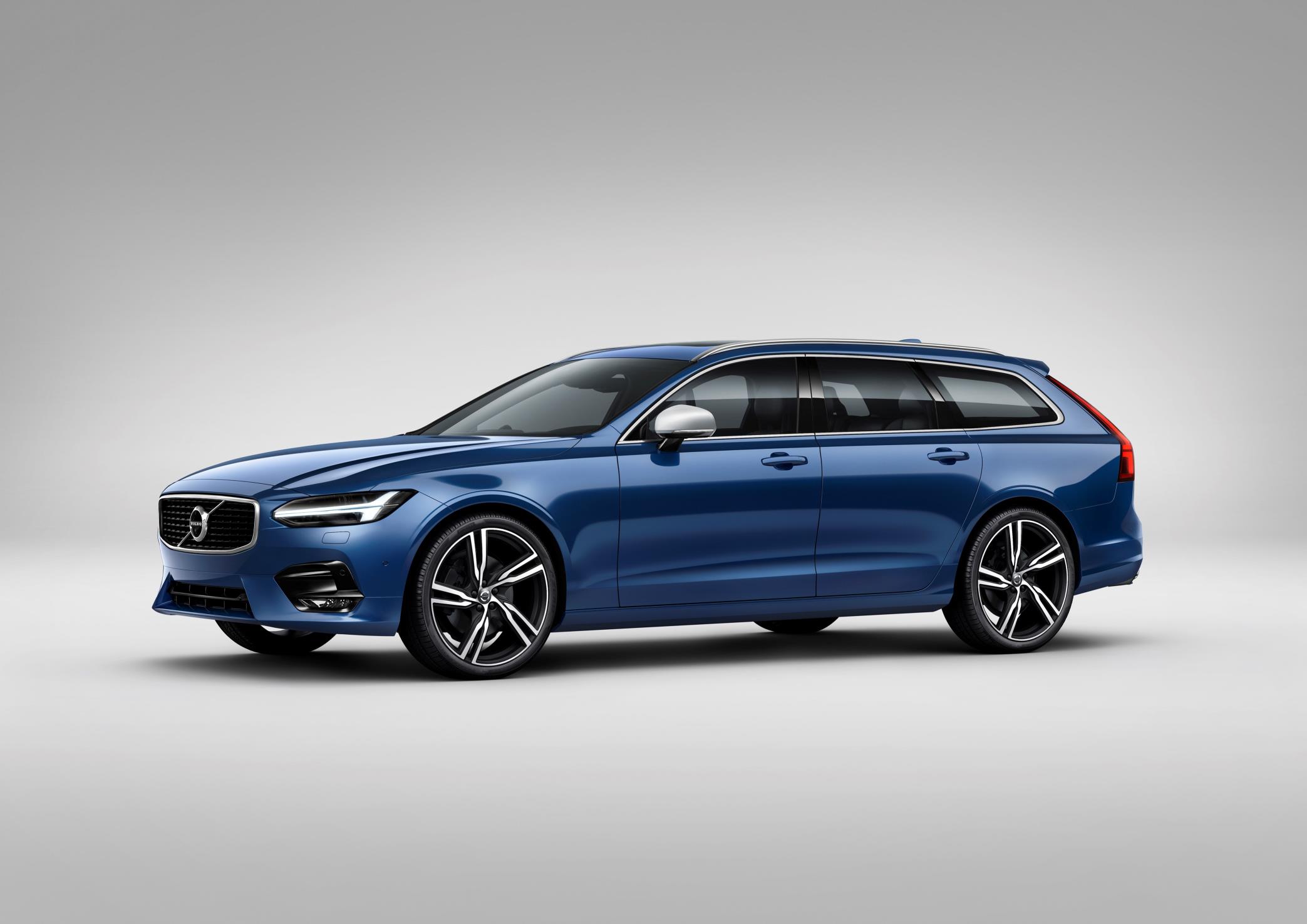 2017 Volvo V90 R Design