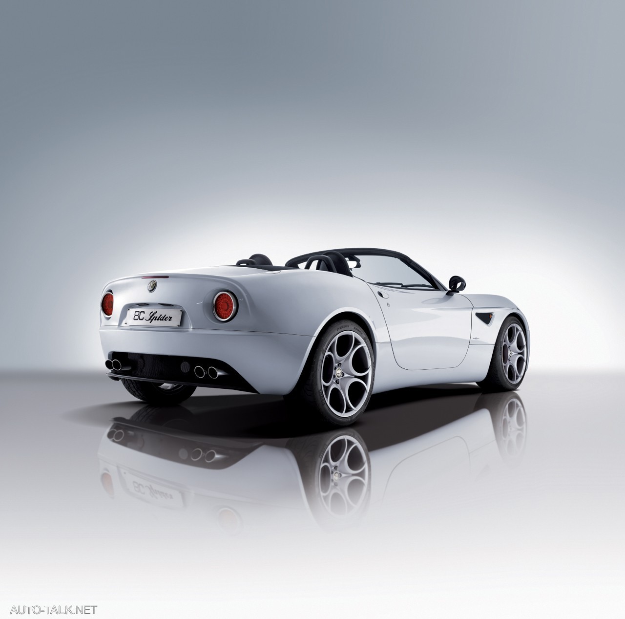 Alfa Romeo 8C Spider