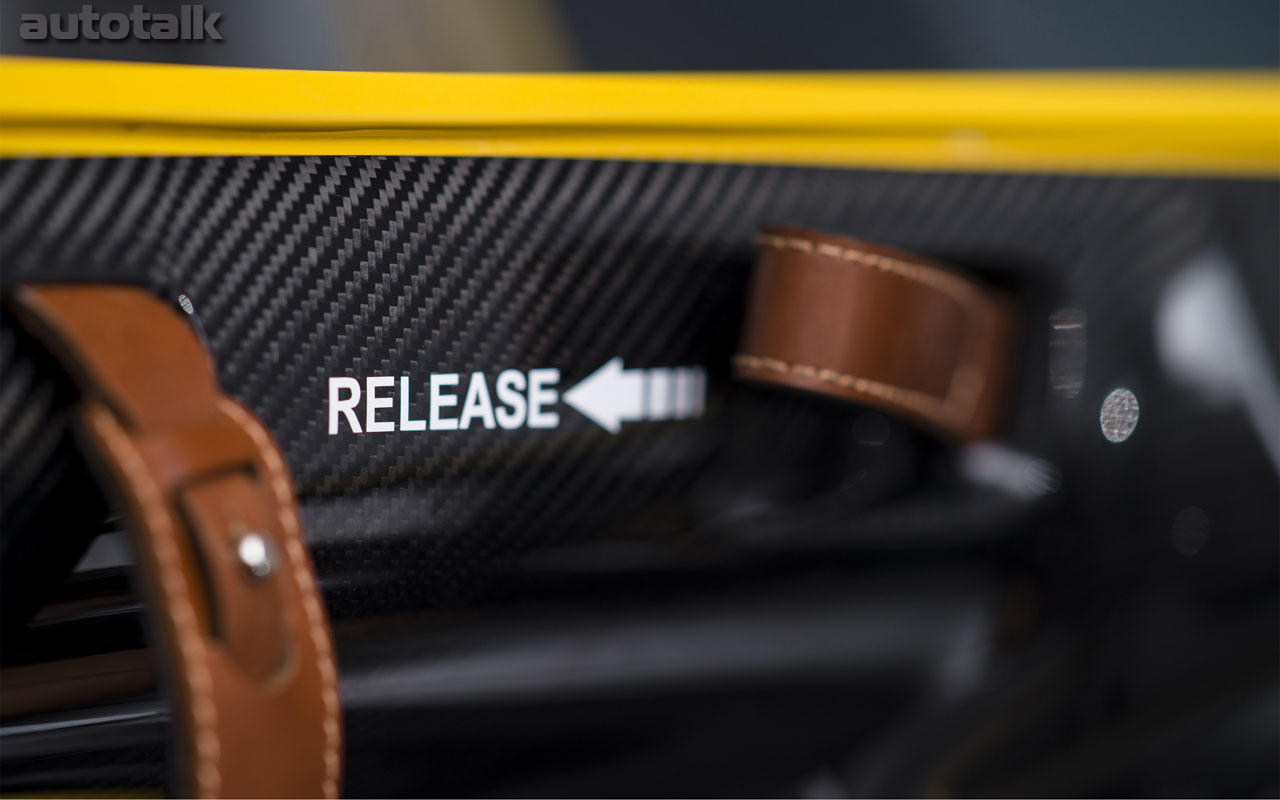 Aston Martin CC100 Speedster Concept