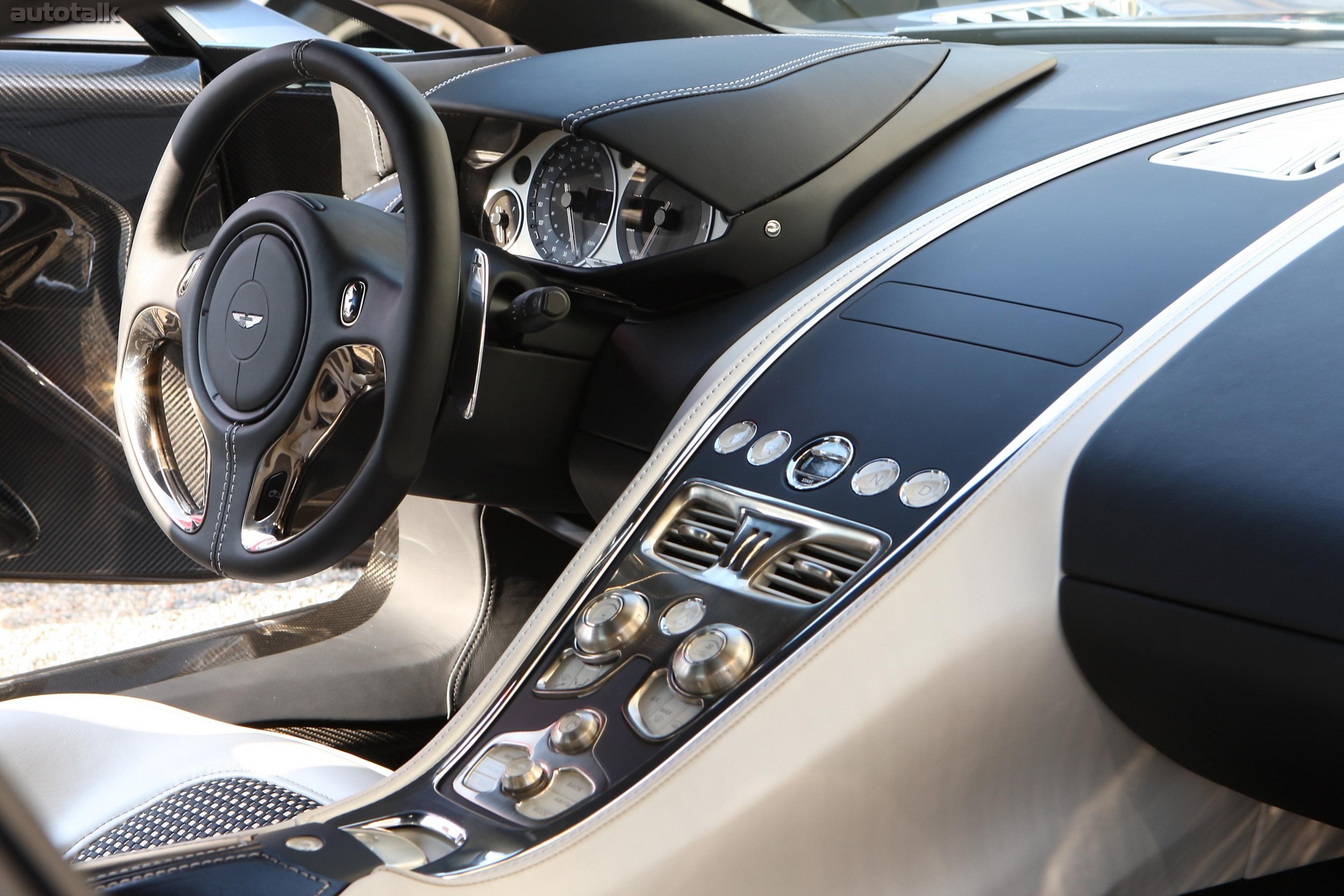 Aston Martin One 77 Concept