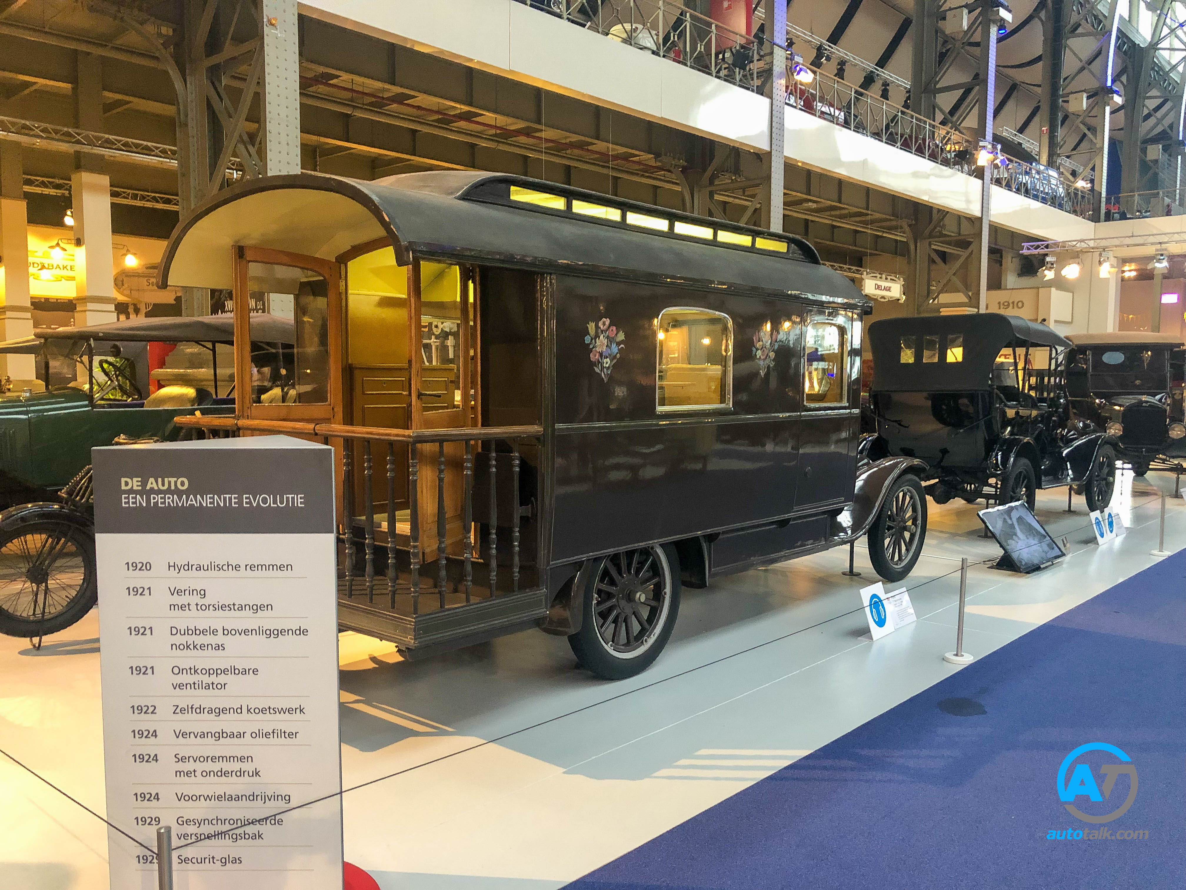 AutoTalk Visits Autoworld Brussels Complete Virtual Tour