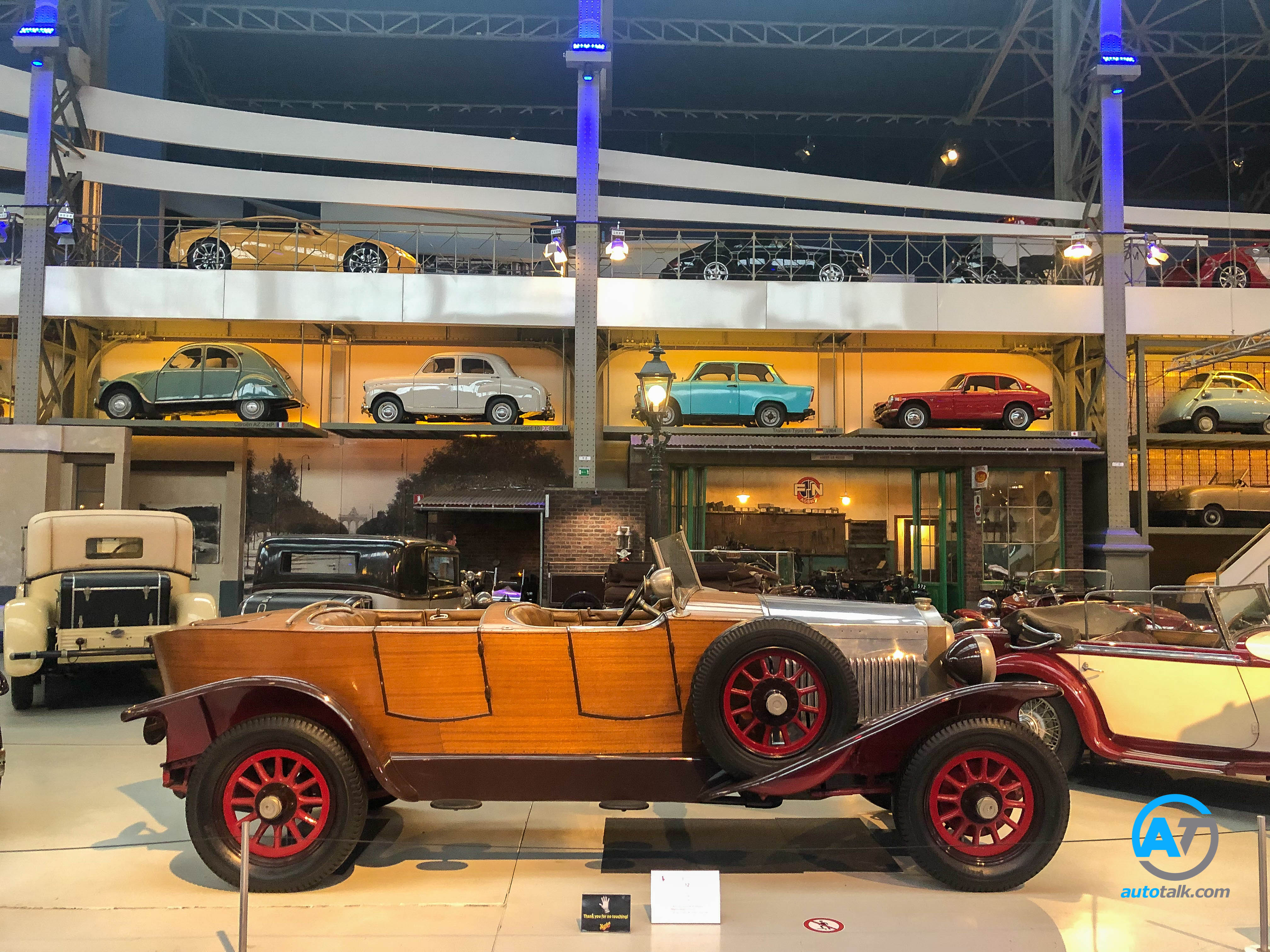 AutoTalk Visits Autoworld Brussels Complete Virtual Tour