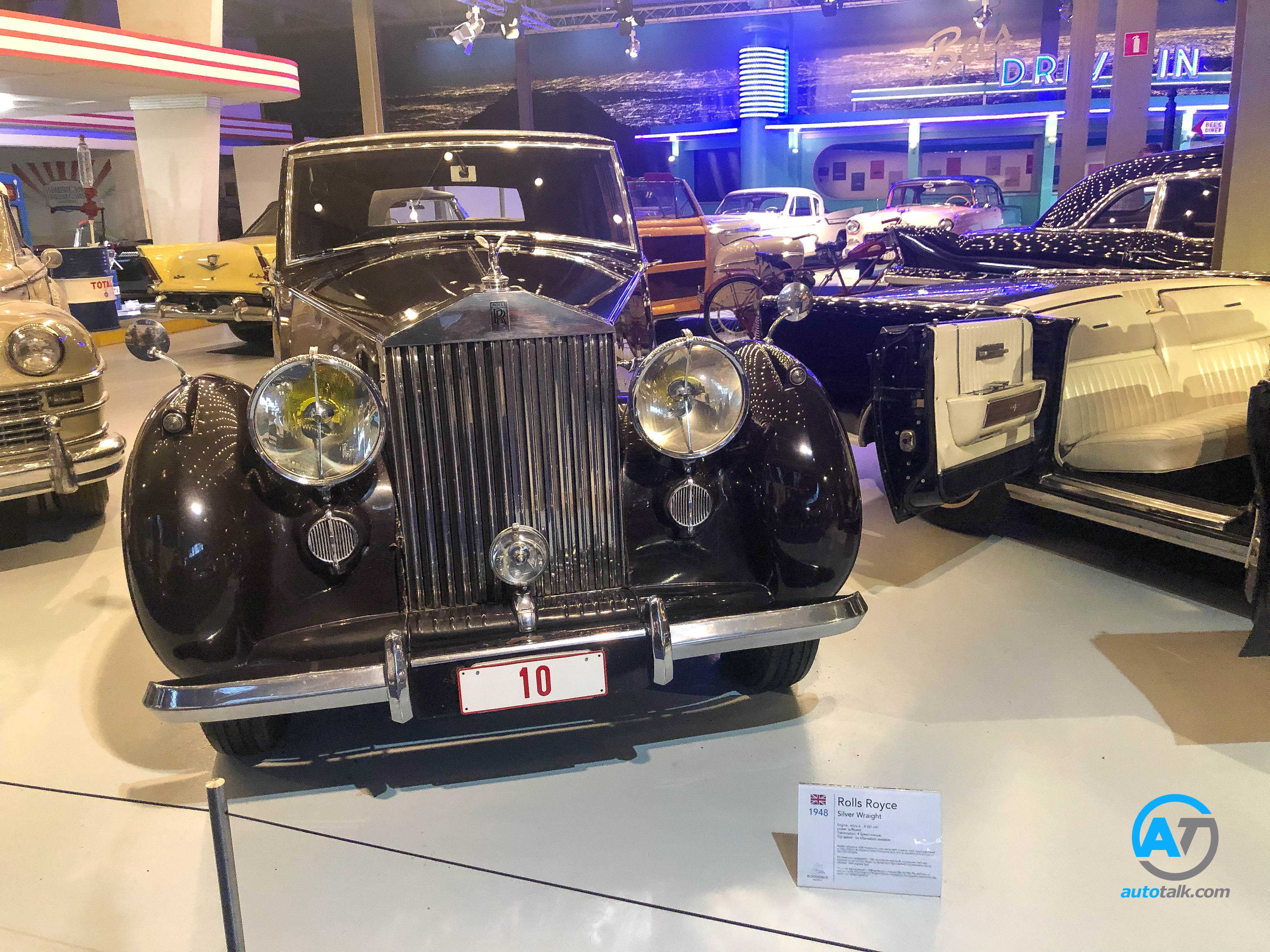 AutoTalk Visits Autoworld Brussels Complete Virtual Tour