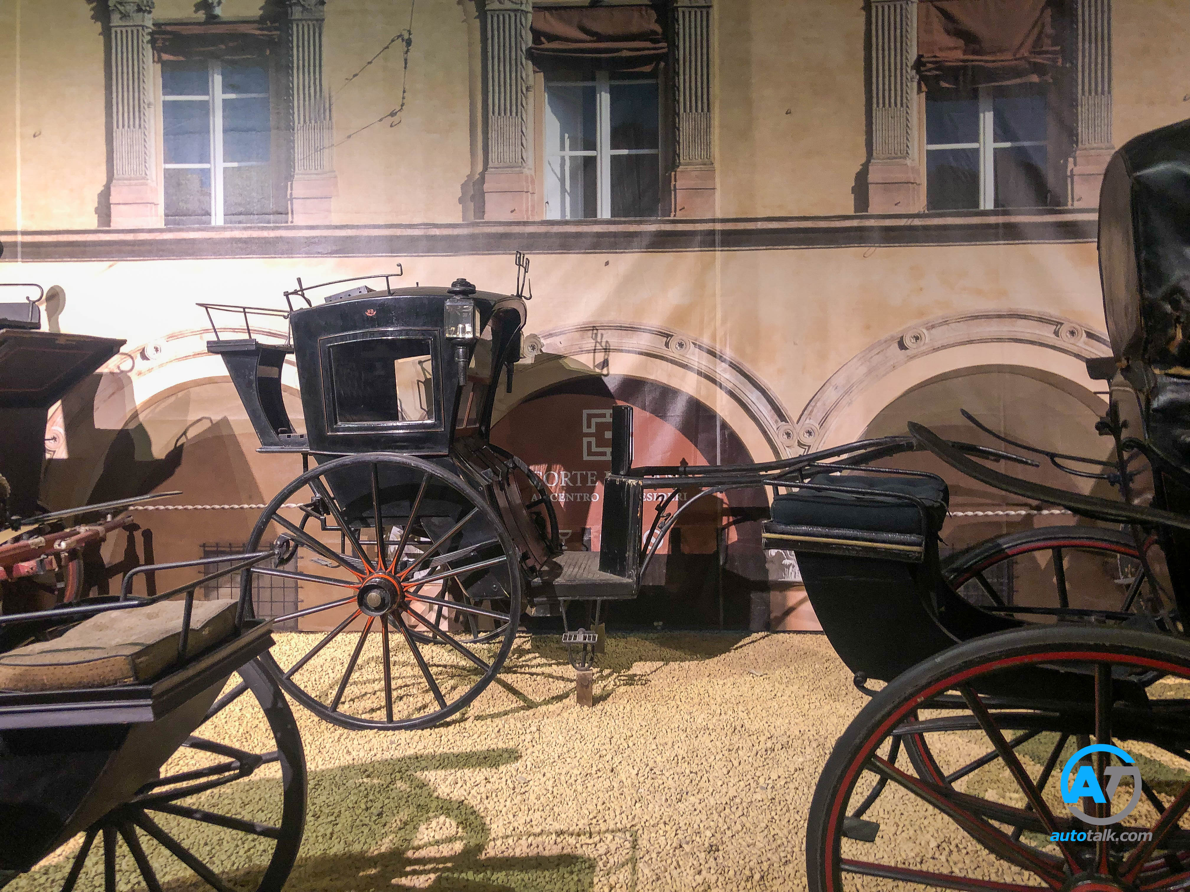 AutoTalk Visits Autoworld Brussels Complete Virtual Tour