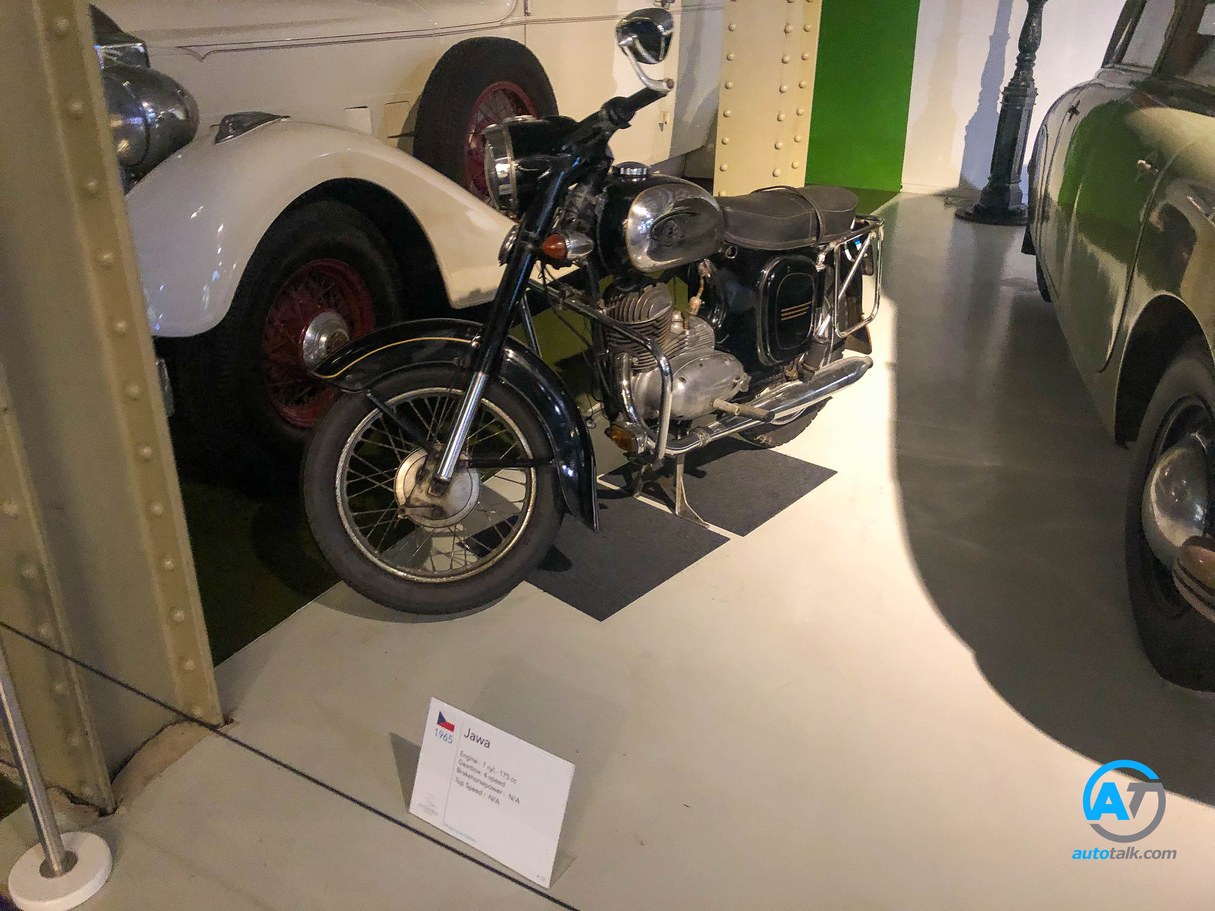 AutoTalk Visits Autoworld Brussels Complete Virtual Tour