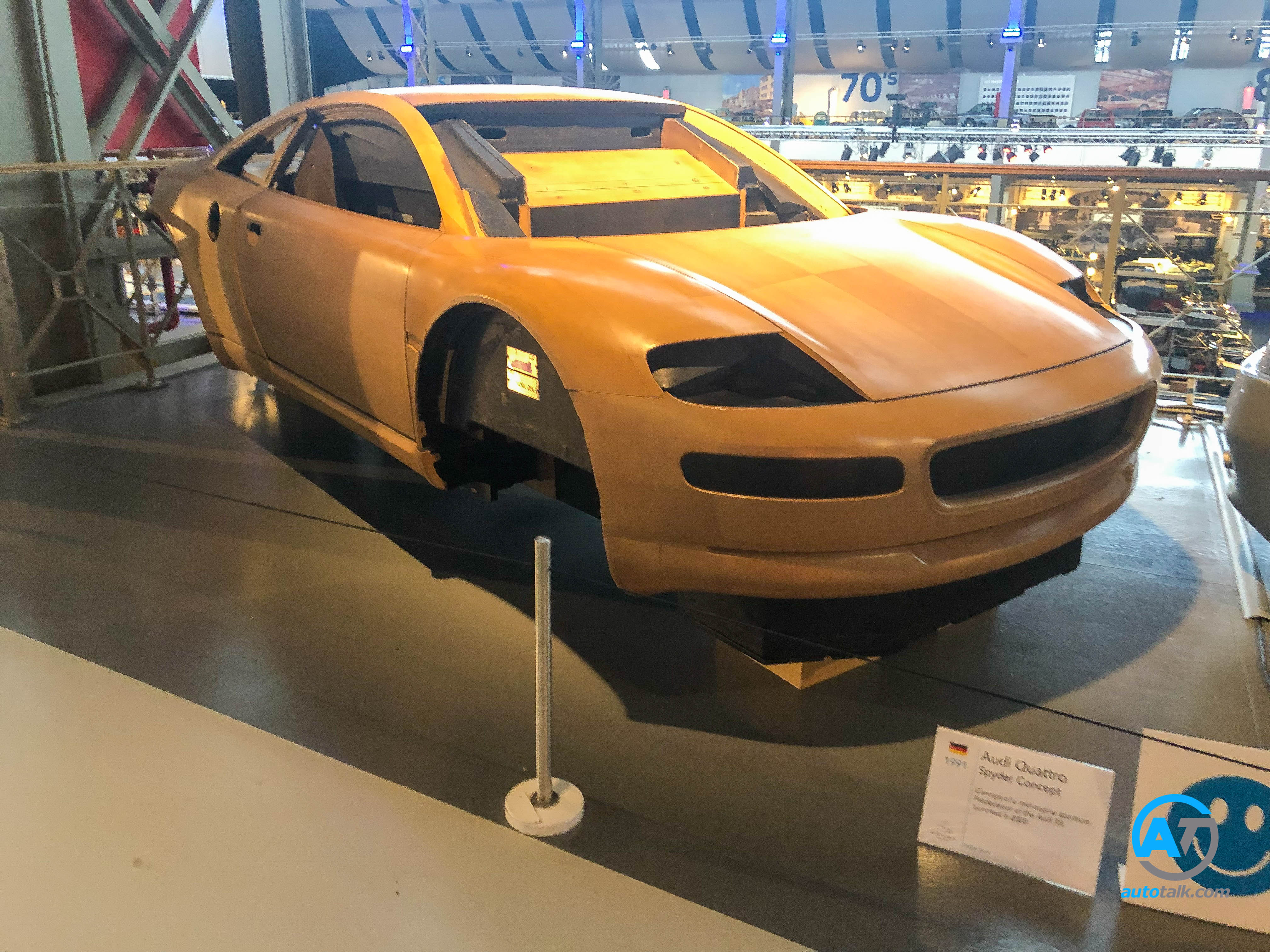 AutoTalk Visits Autoworld Brussels Complete Virtual Tour