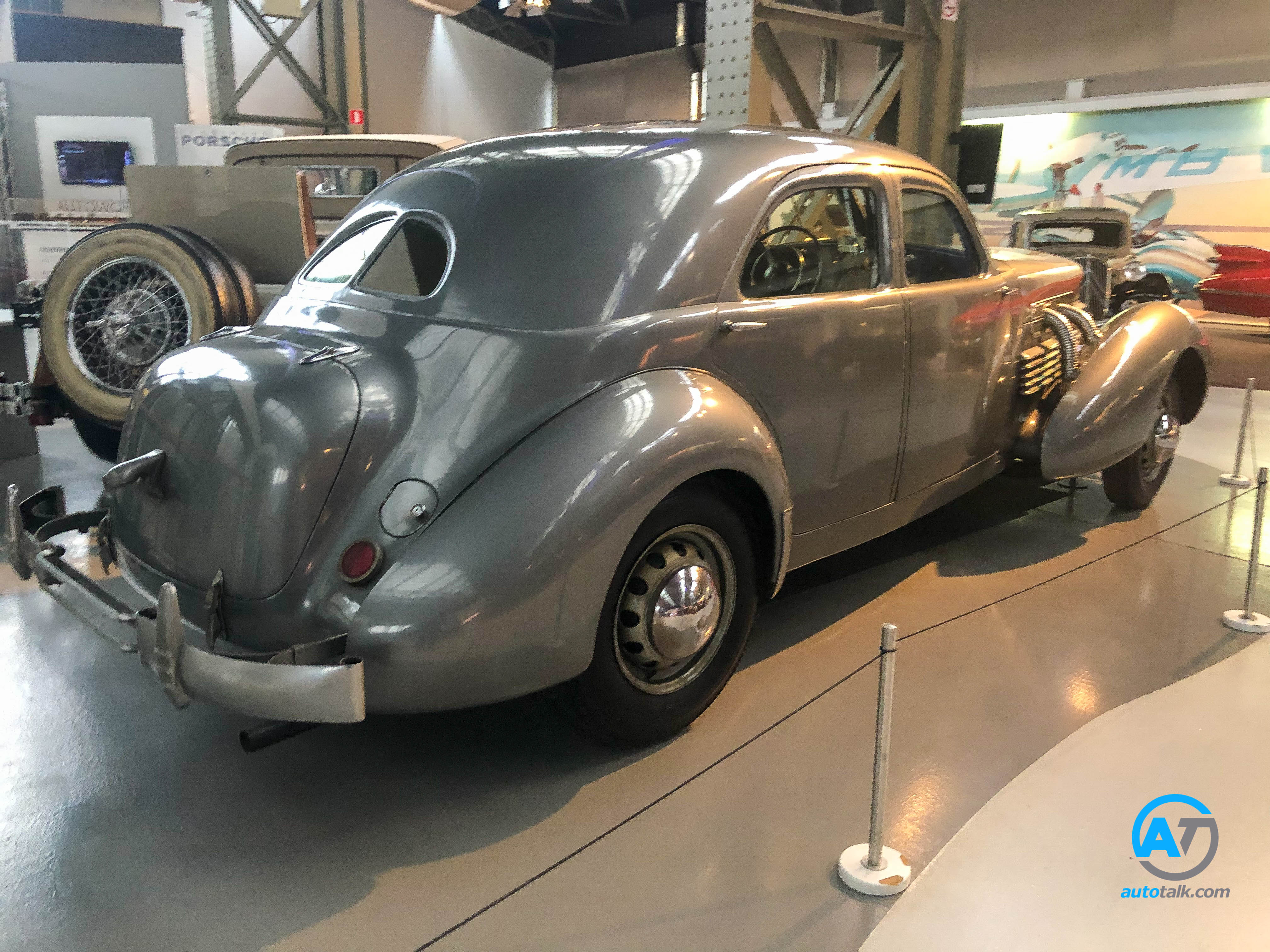 AutoTalk Visits Autoworld Brussels Complete Virtual Tour