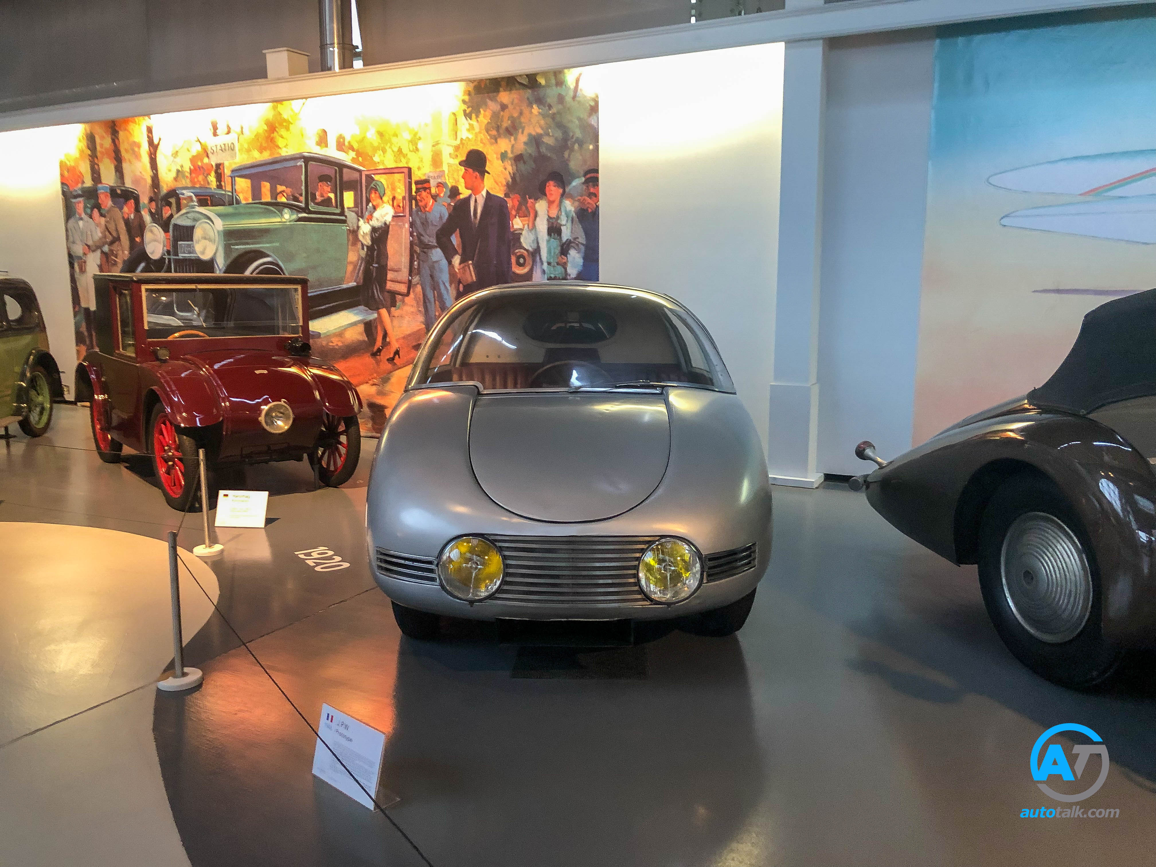 AutoTalk Visits Autoworld Brussels Complete Virtual Tour
