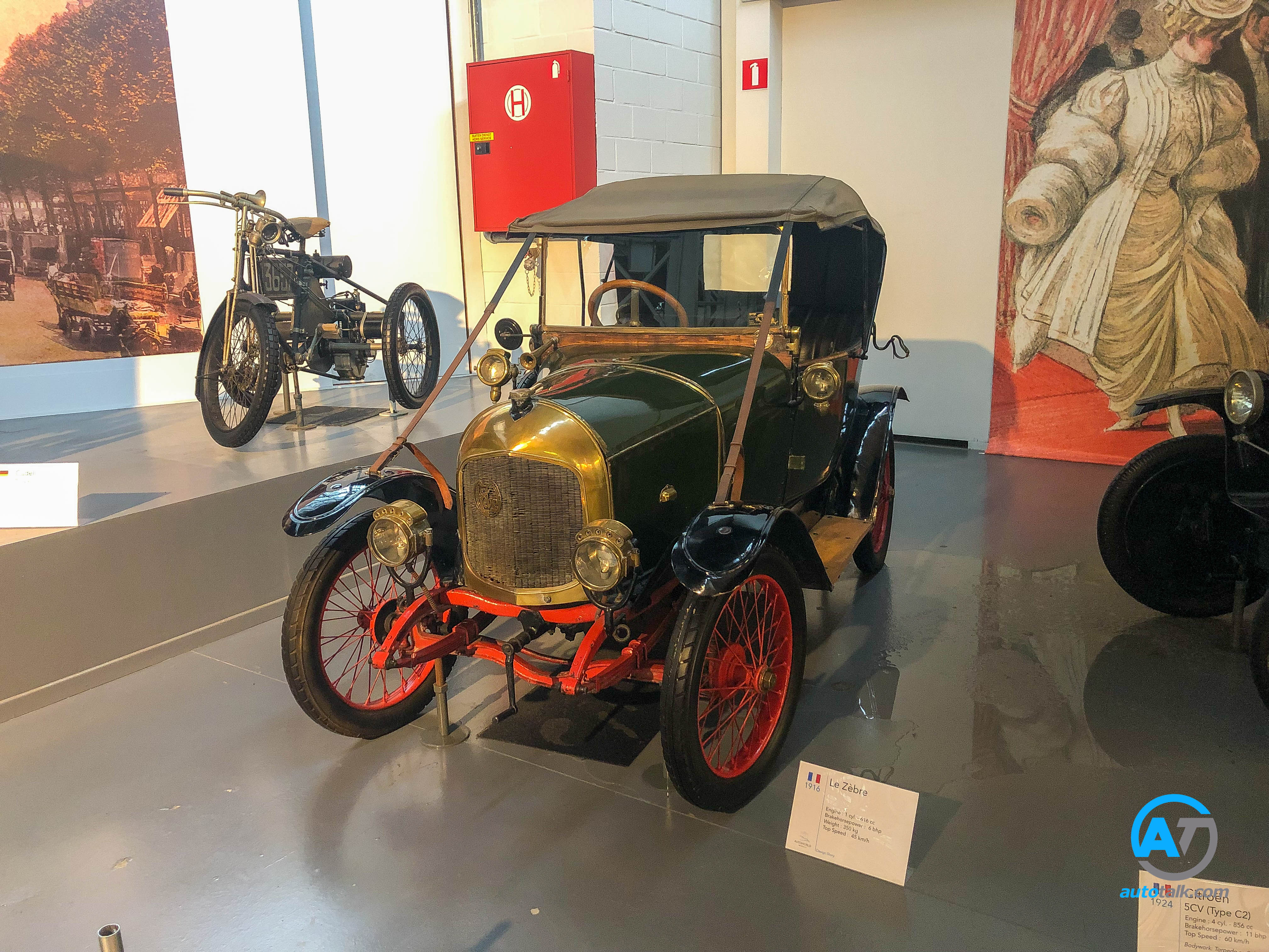 AutoTalk Visits Autoworld Brussels Complete Virtual Tour