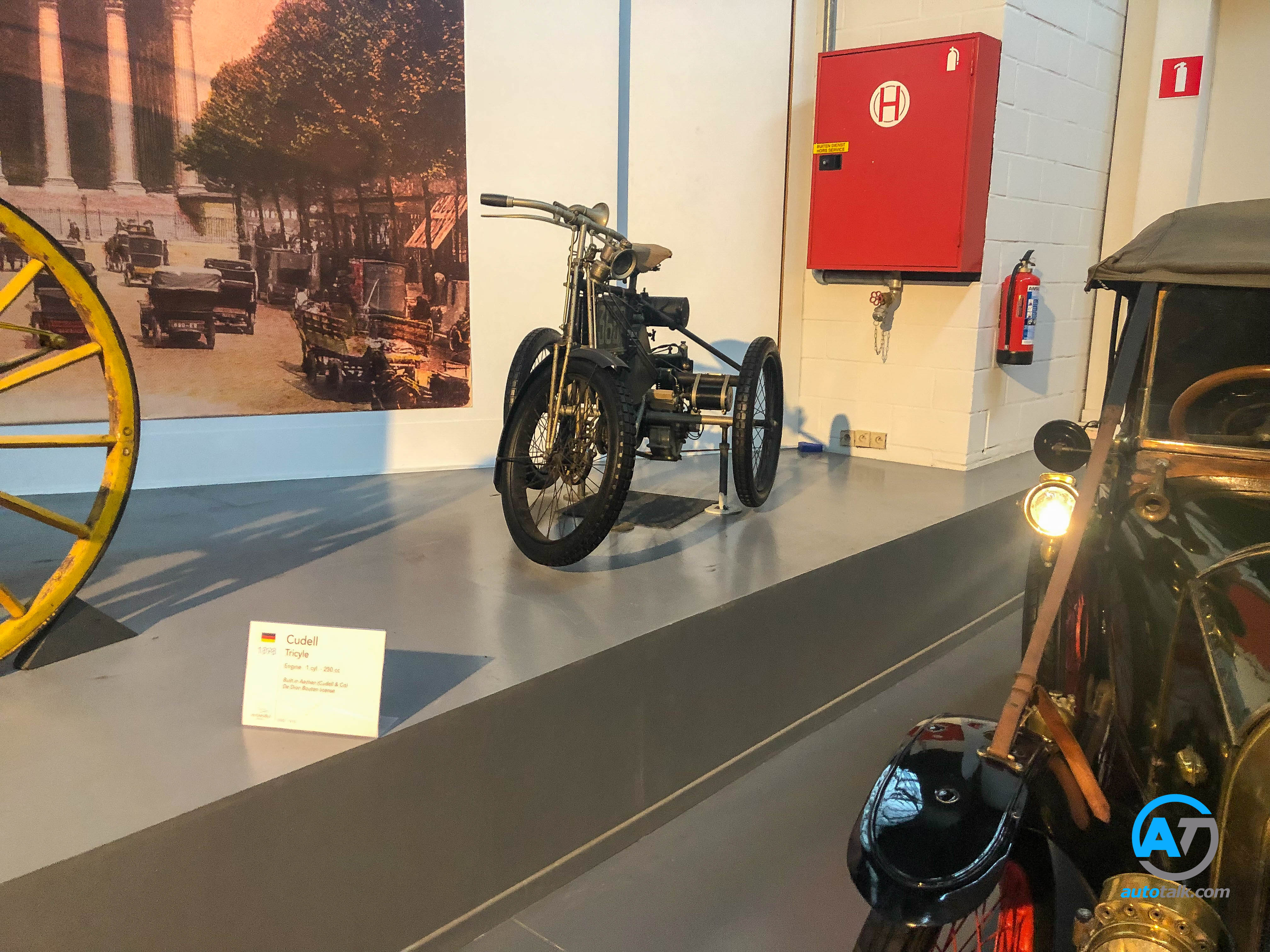 AutoTalk Visits Autoworld Brussels Complete Virtual Tour